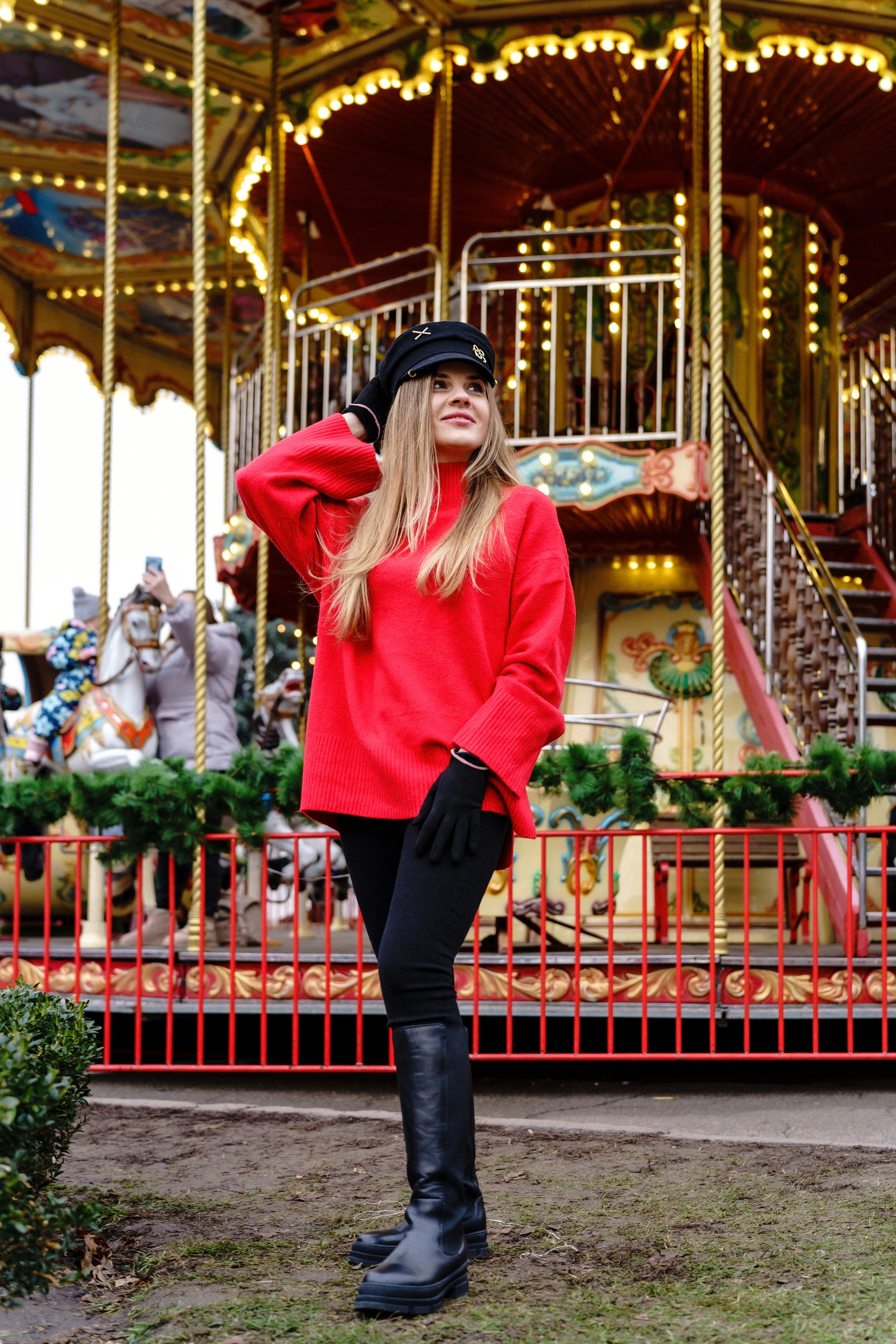 Новорічна індивідуальна фотосесія на ВДНГ. Сімейний фотограф Київ Наталія Шкаврон