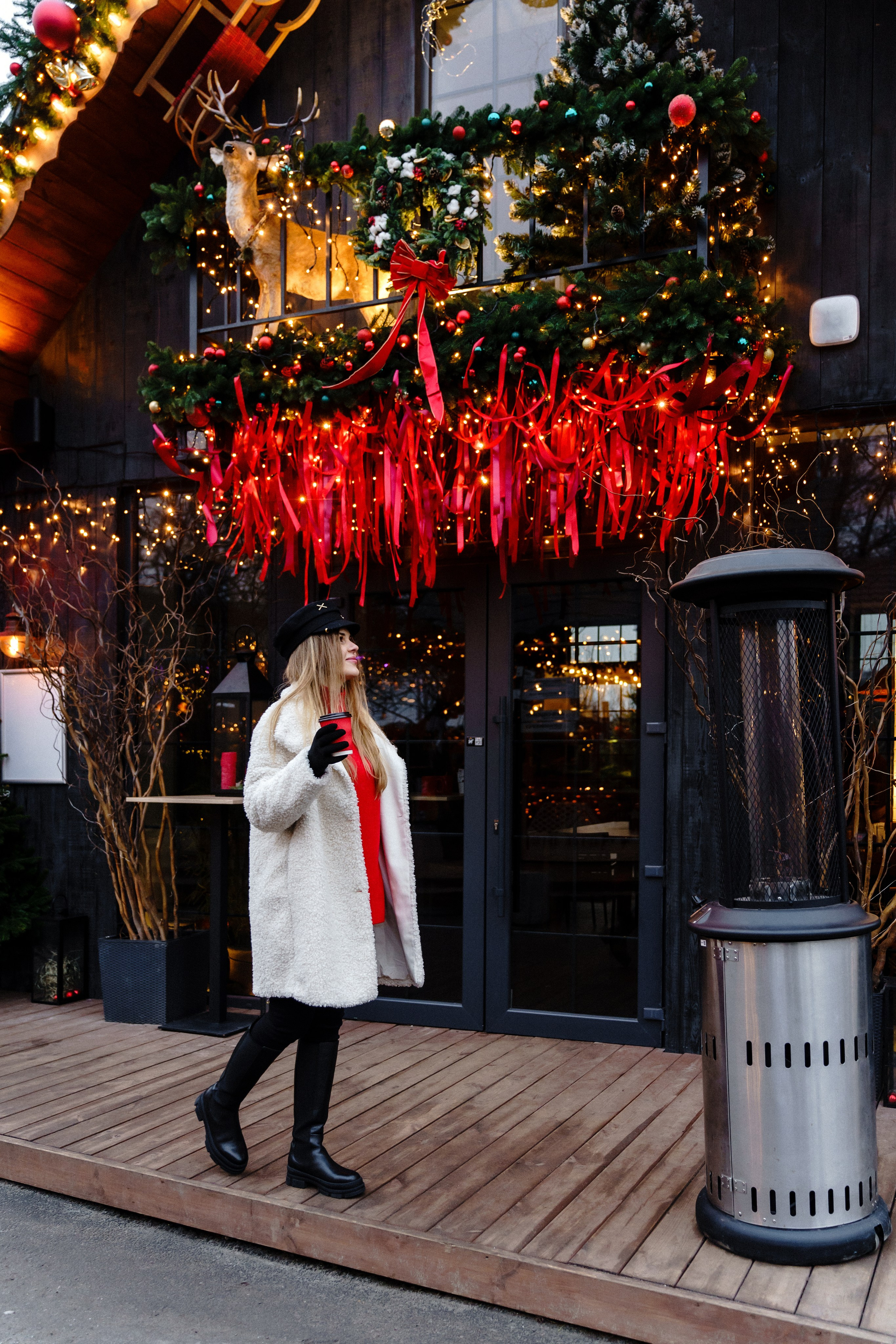 Новорічна індивідуальна фотосесія на ВДНГ. Сімейний фотограф Київ Наталія Шкаврон