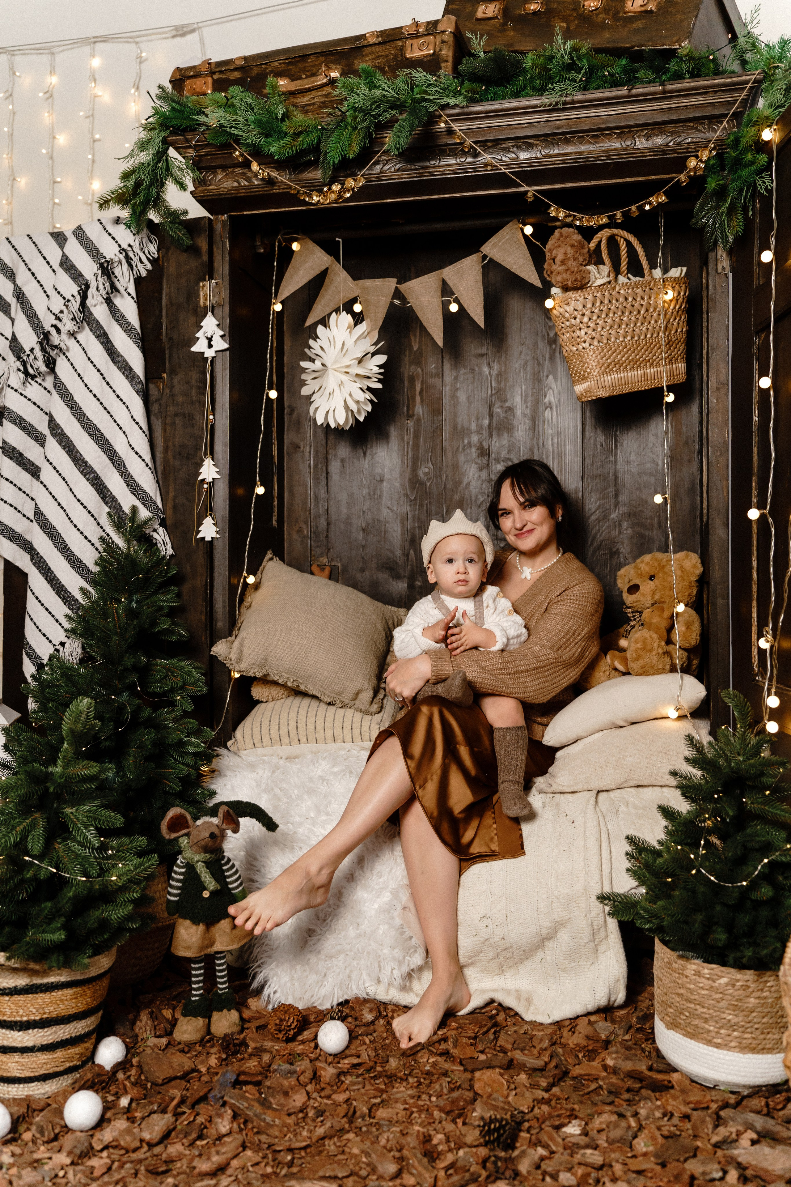 Новорічна фотосесія мами та сина. Family photographer in Kiev Natalia Shkavron