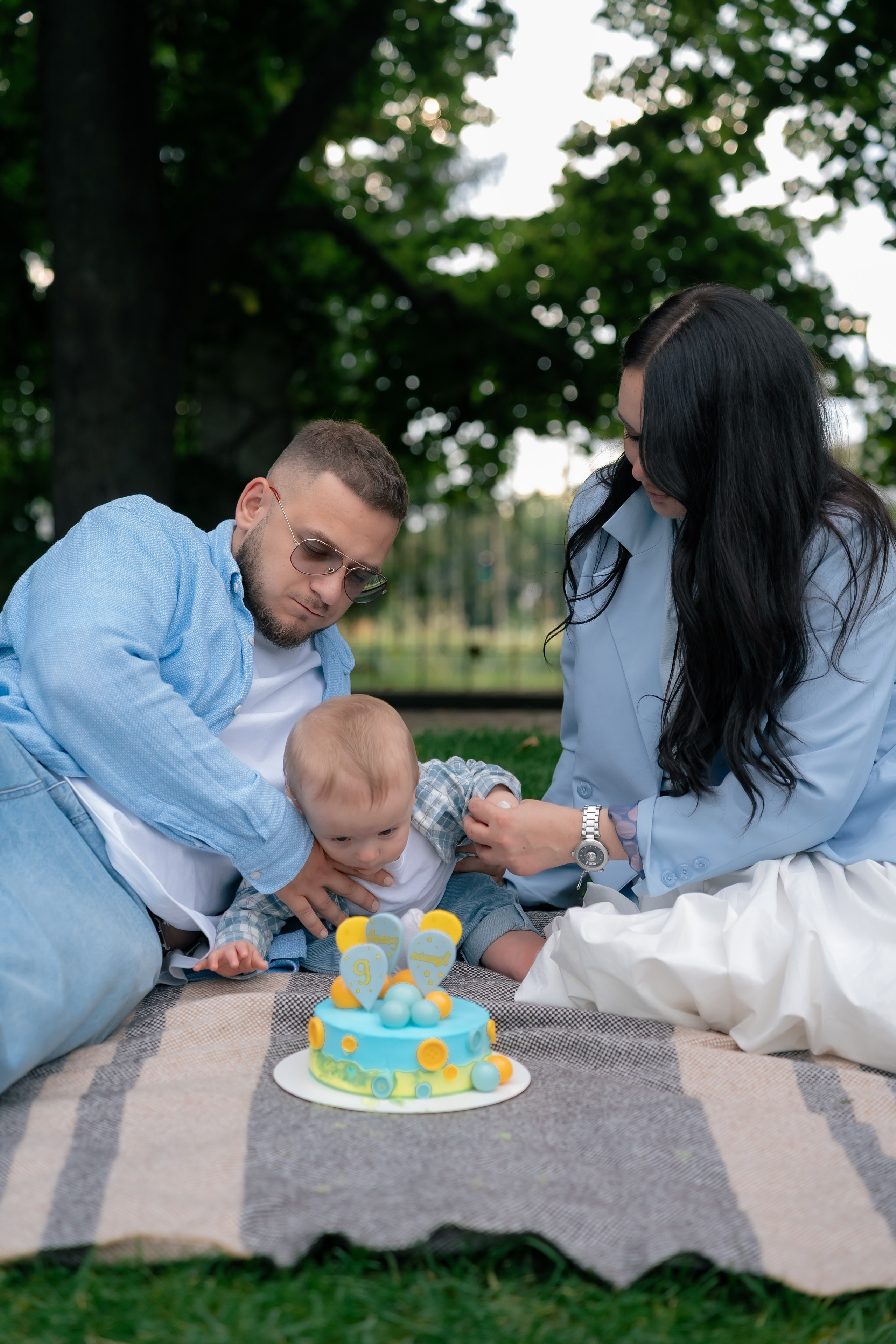 Сімейна фотосесія у парку Прага. Сімейний фотограф Київ Наталія Шкаврон