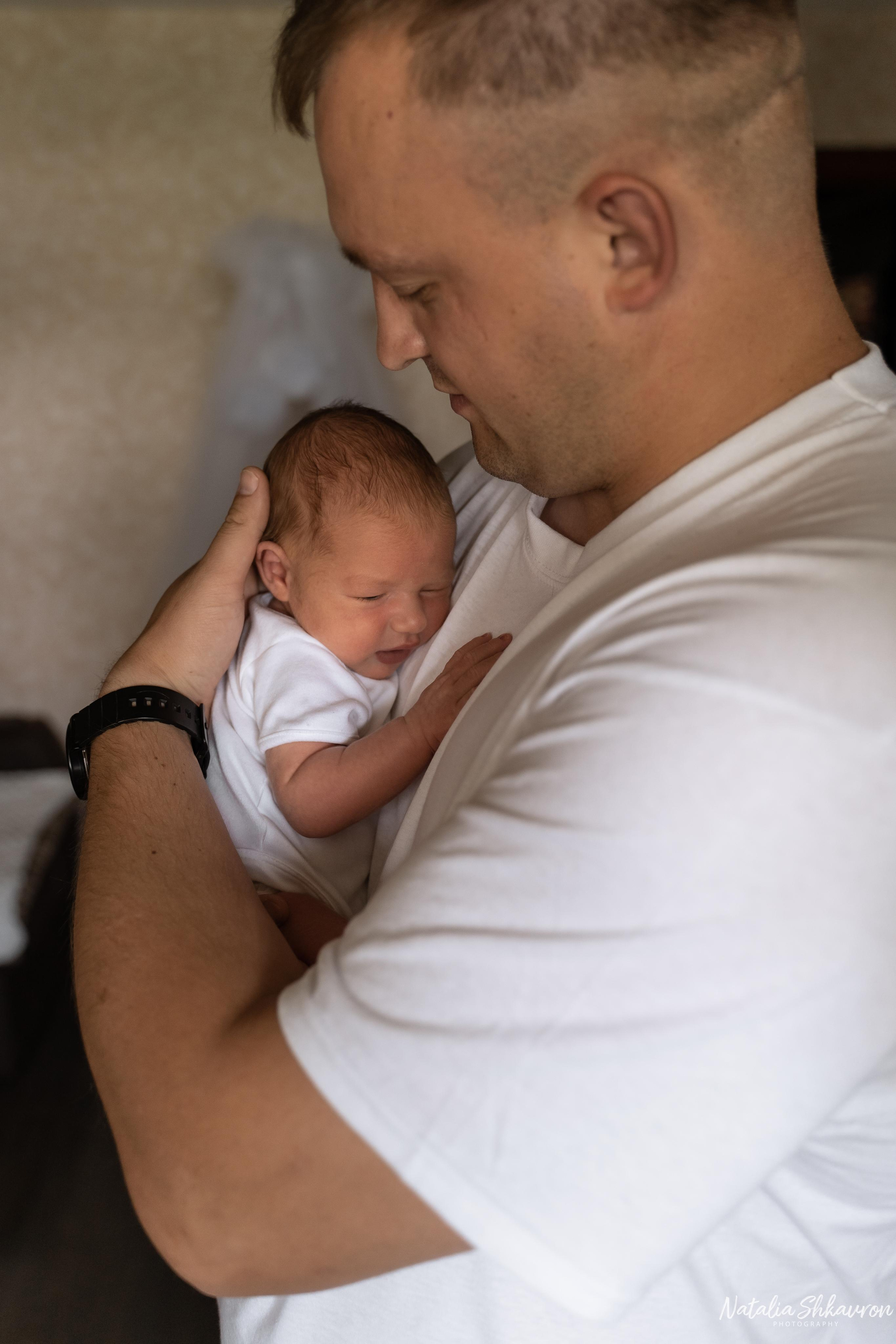 Домашня фотосесія новонародженого. Family photographer in Kiev Natalia Shkavron