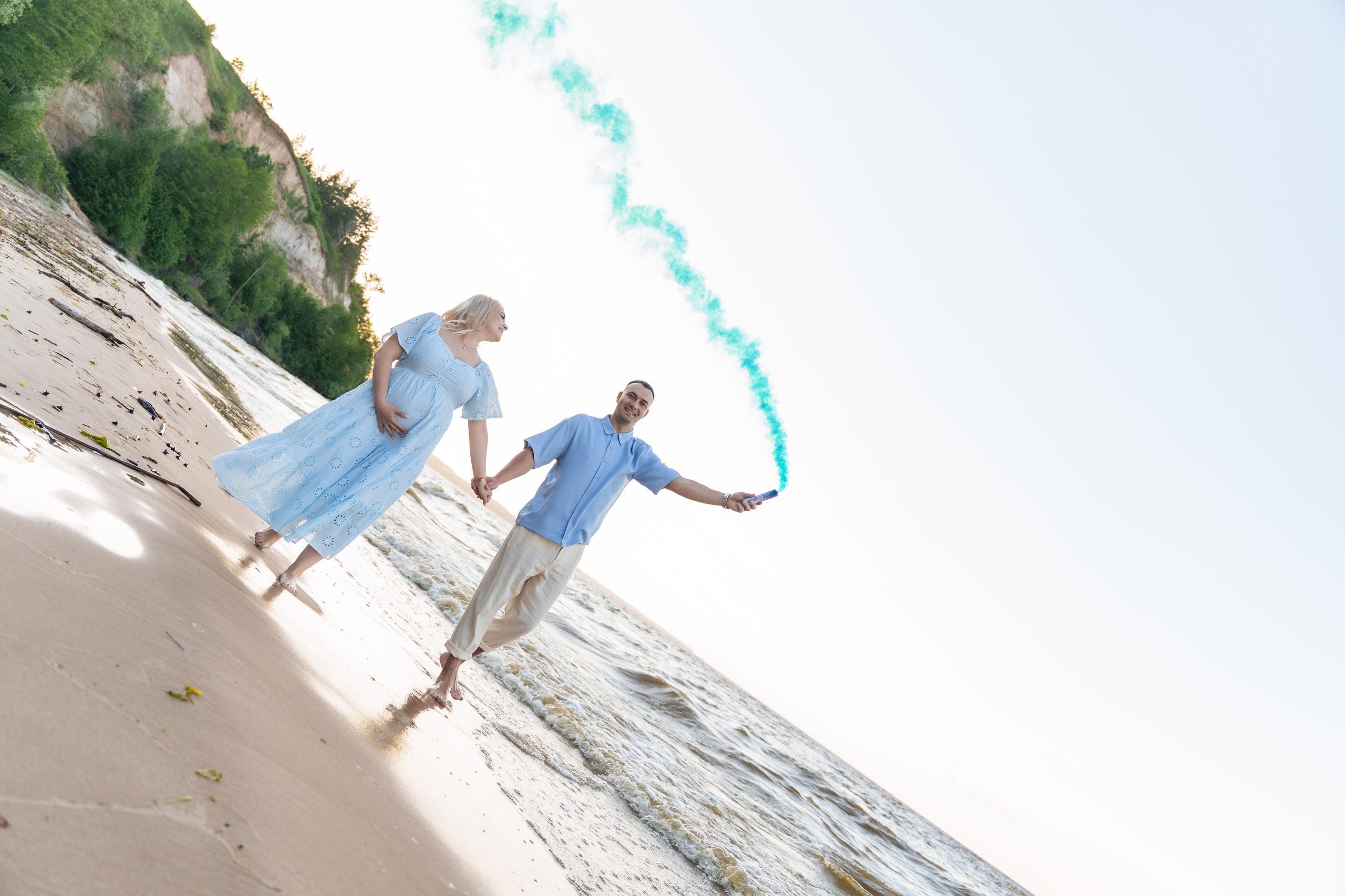 Гендер паті на Київському морі. Family photographer in Kiev Natalia Shkavron