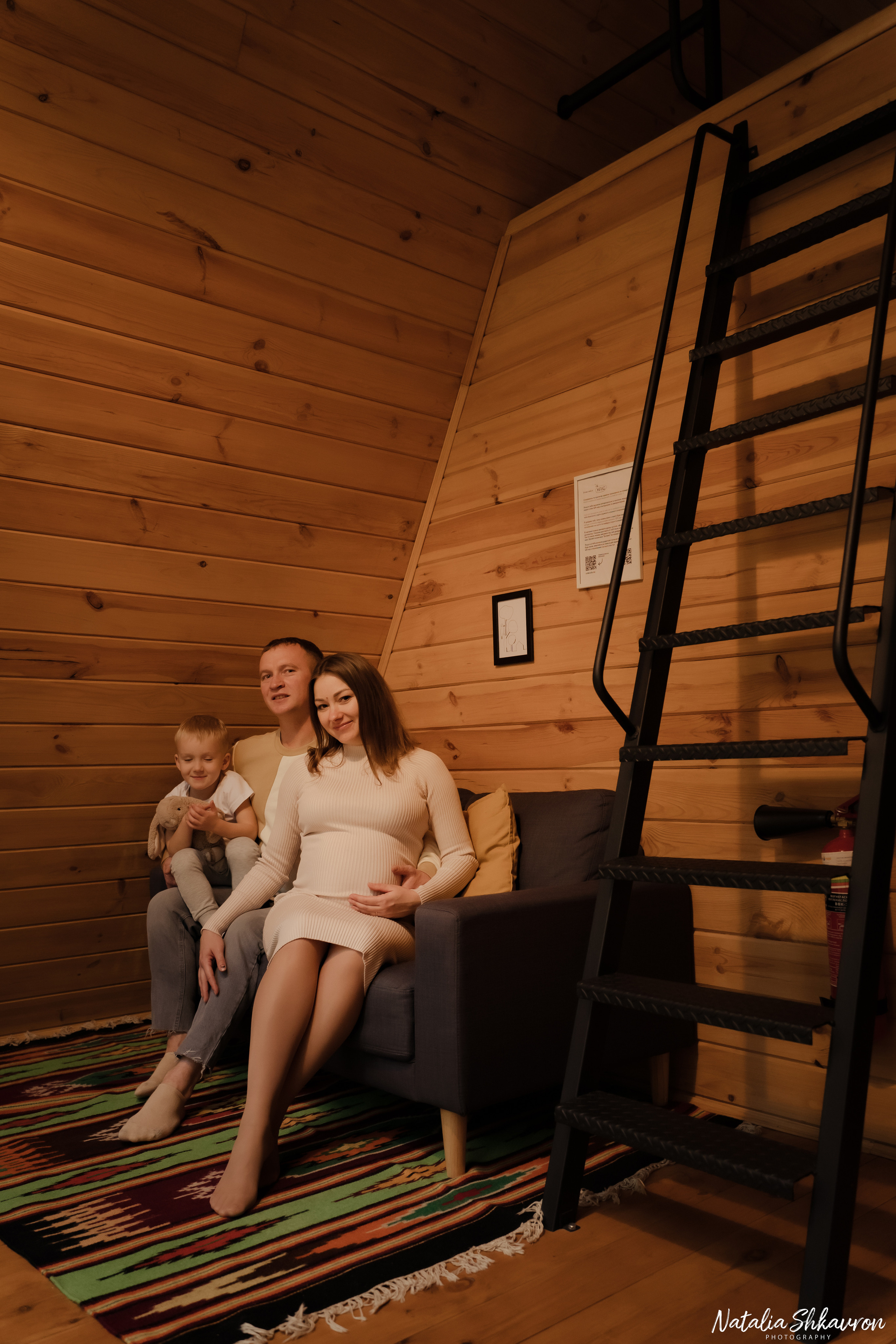 Сімейний відпочинок в заміському будиночку А. Сімейний фотограф Київ Наталія Шкаврон