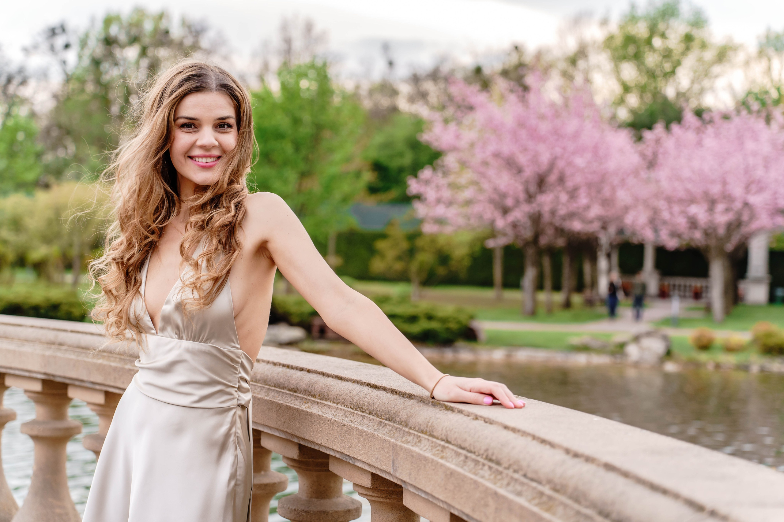 Фотосесія в сакурах. Family photographer in Kiev Natalia Shkavron