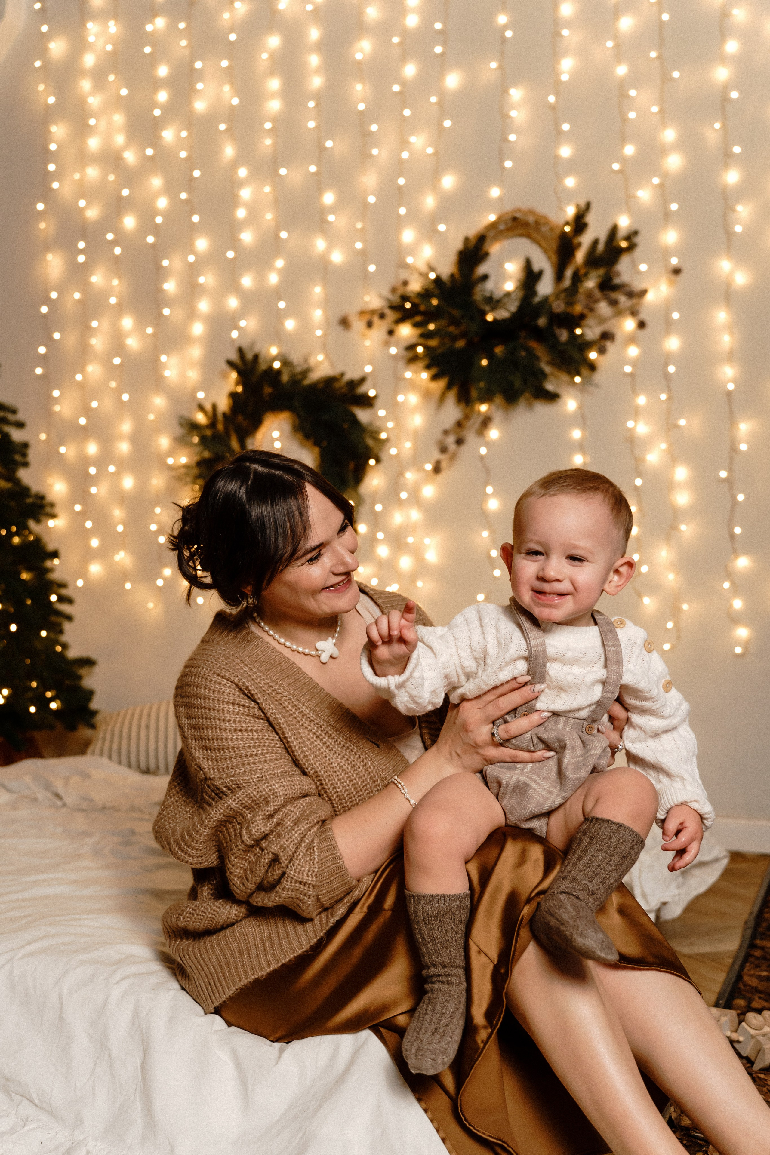 Новорічна фотосесія мами та сина. Family photographer in Kiev Natalia Shkavron