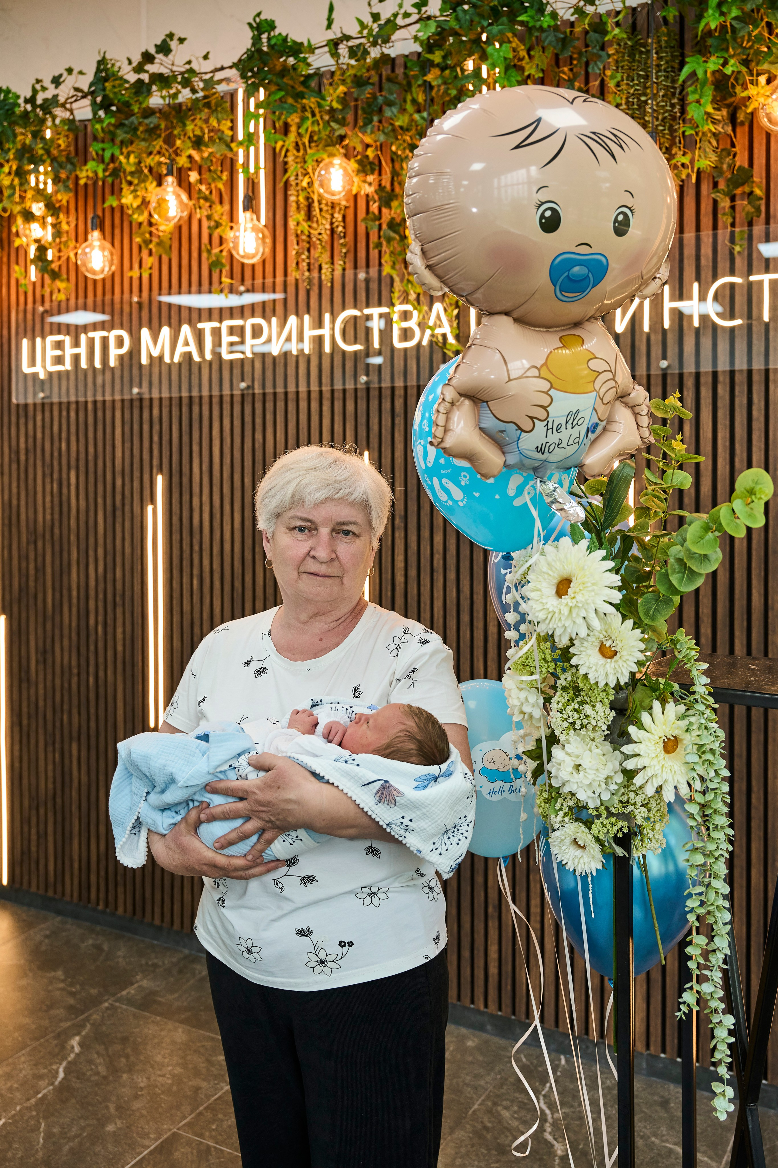 Виписка з пологового №3. Family photographer in Kiev Natalia Shkavron