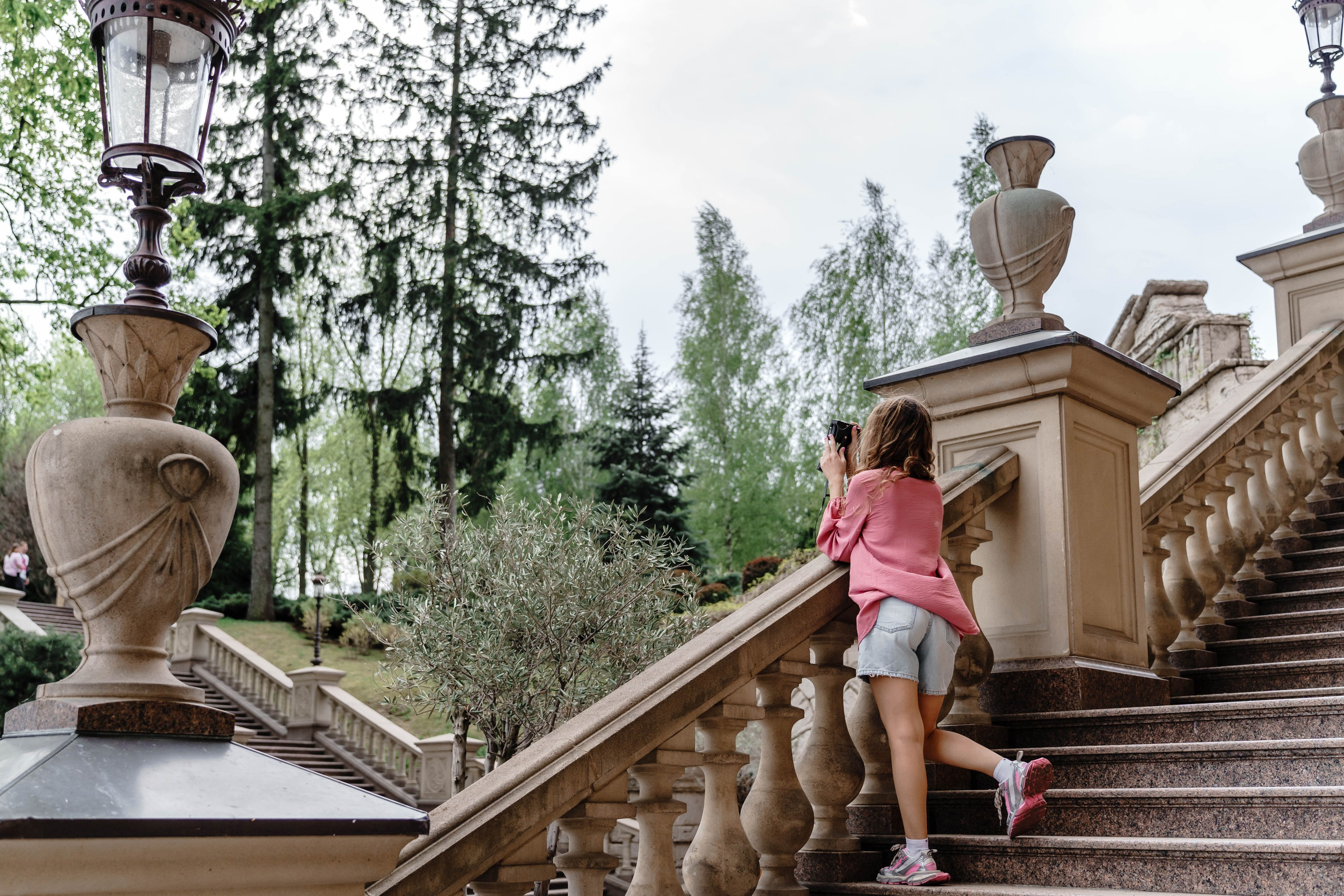 Фотосесія в сакурах. Family photographer in Kiev Natalia Shkavron