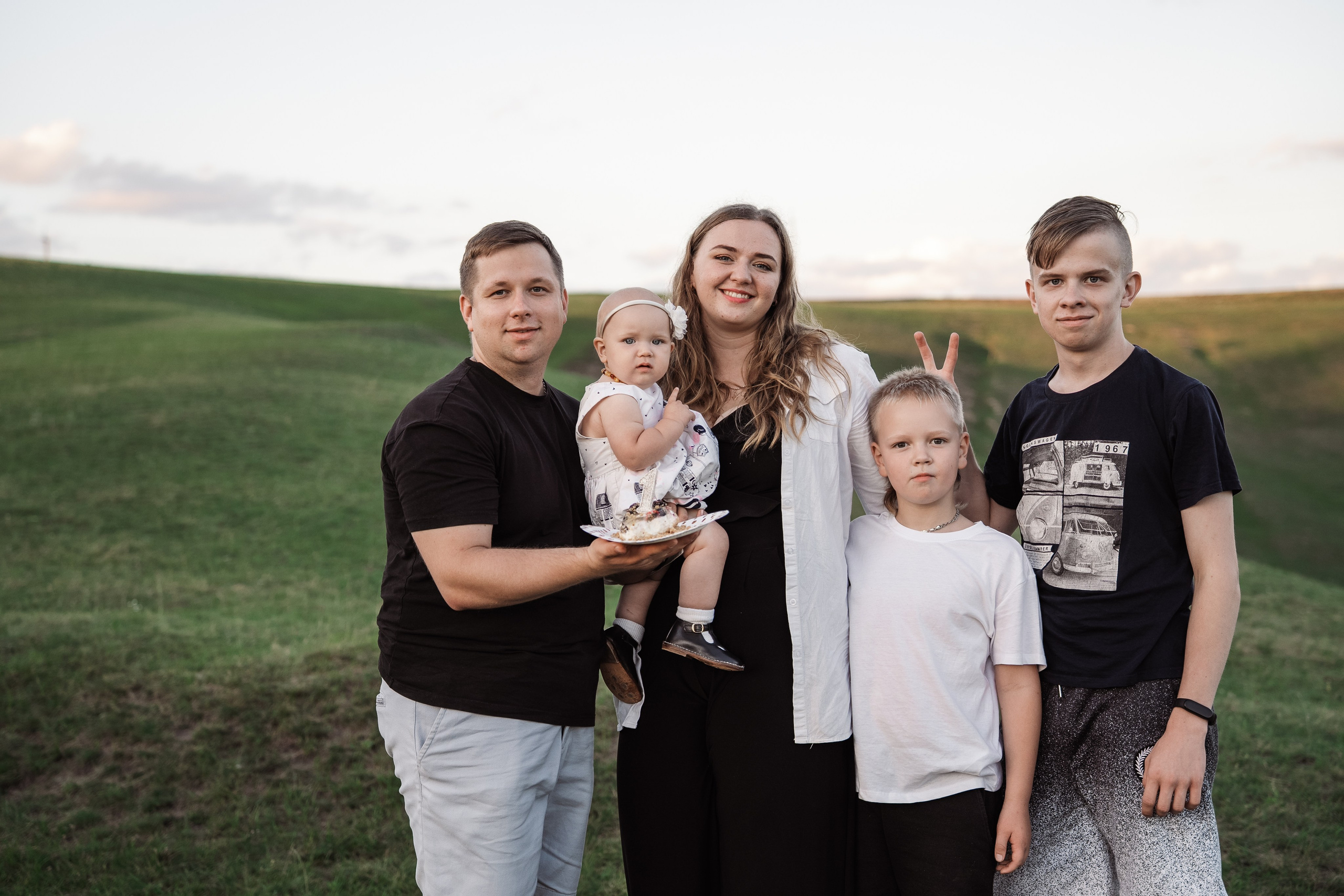 Святкування 1-го дня народження на овечій фермі. Family photographer in Kiev Natalia Shkavron