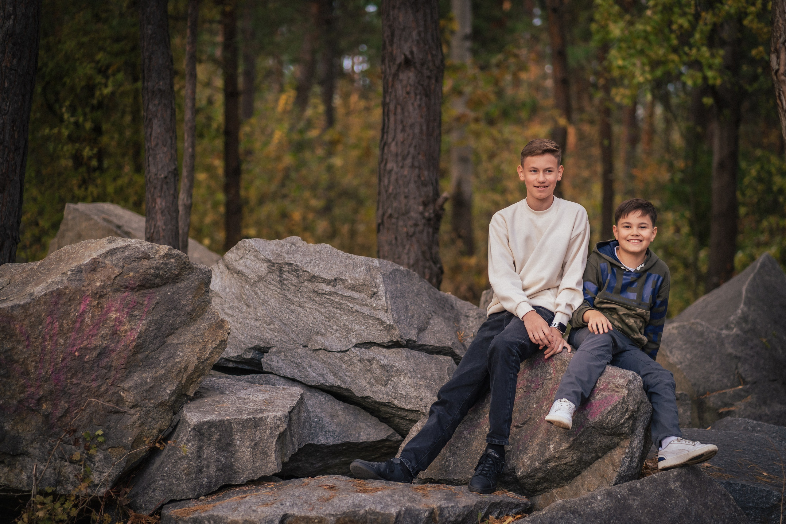 Сімейна фотосесія на природі біля Коростишівського карєру. Сімейний фотограф Київ Наталія Шкаврон