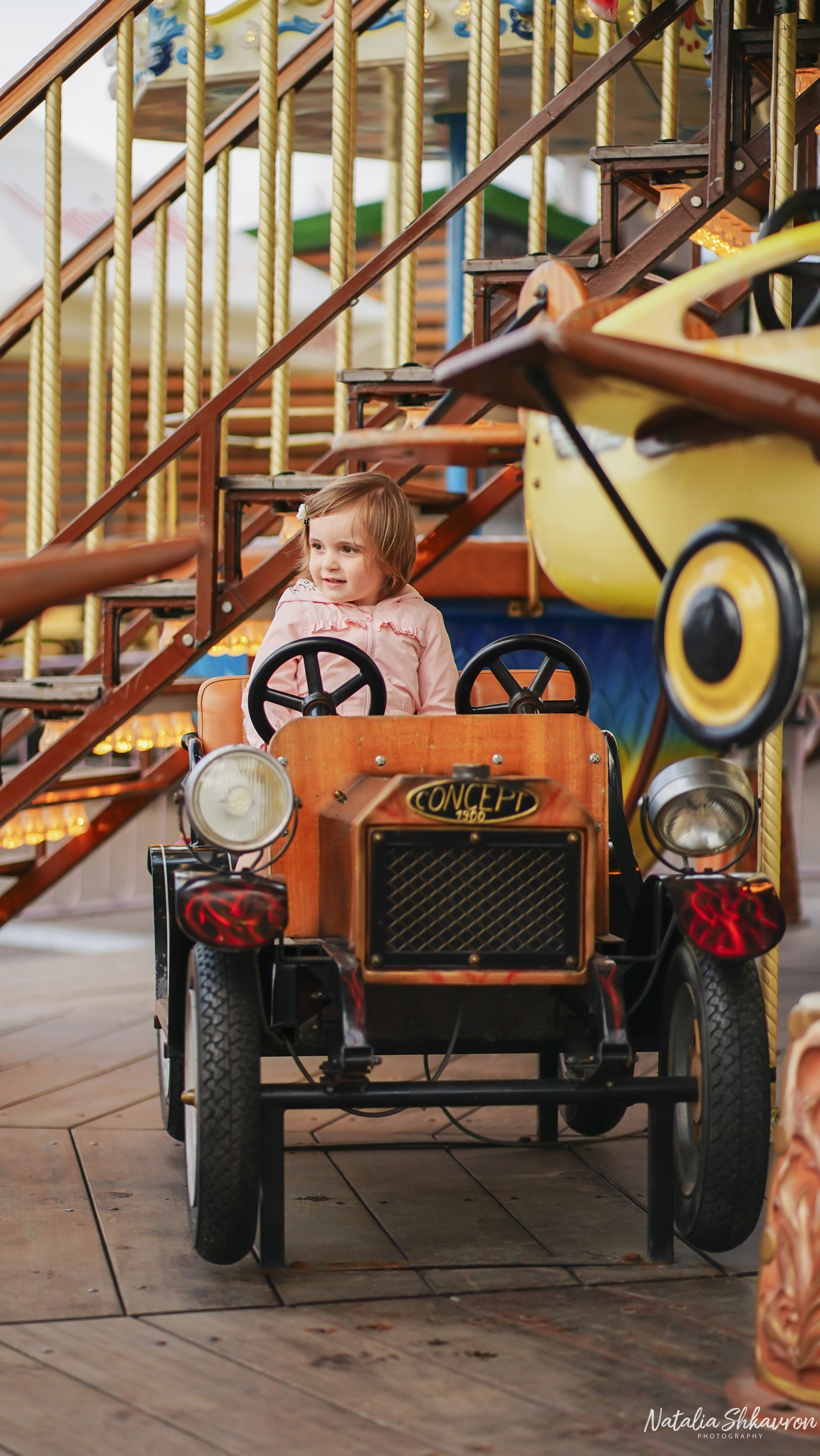 Сімейна фотосесія в тюльпанах. Сімейний фотограф Київ Наталія Шкаврон