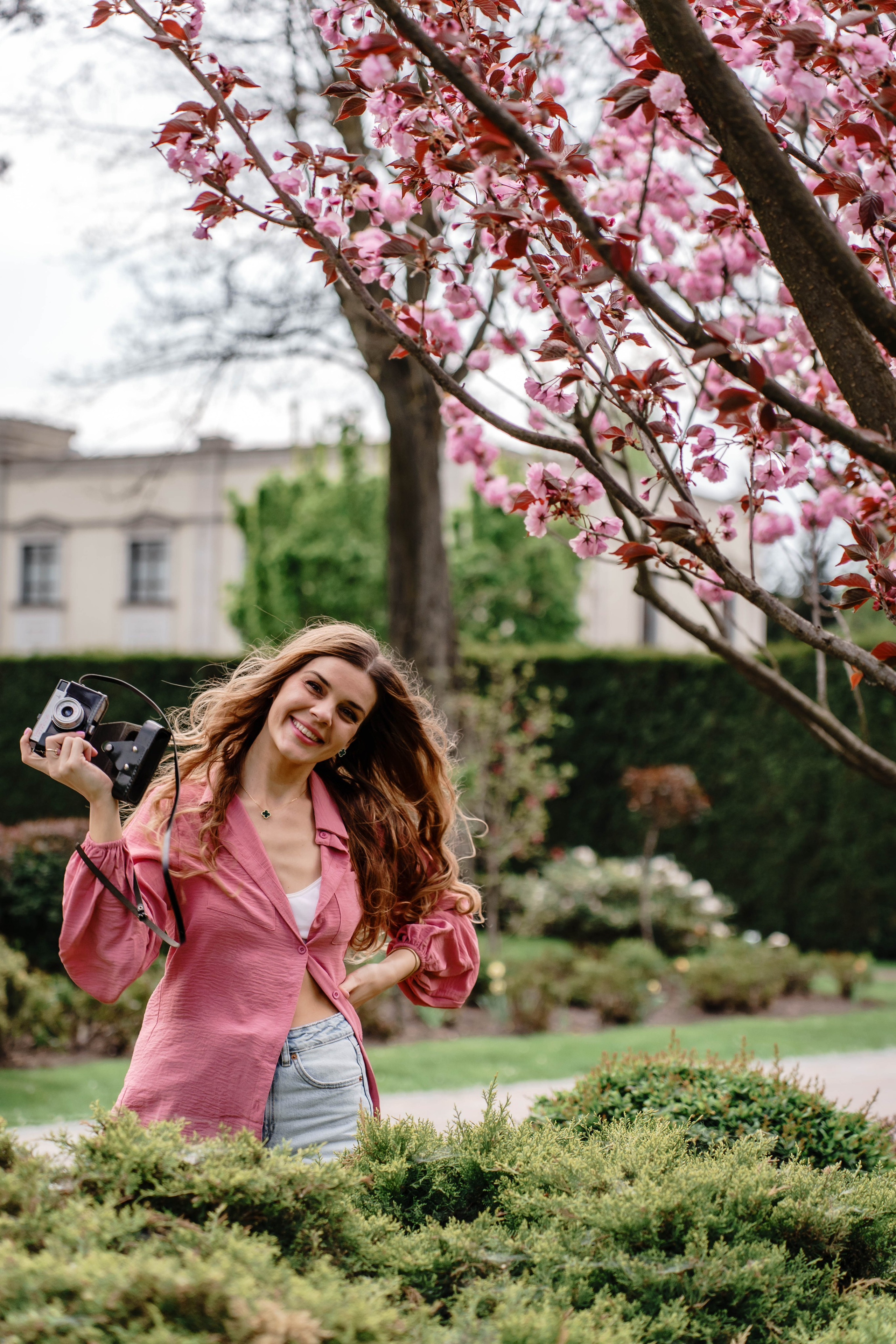 Фотосесія в сакурах. Family photographer in Kiev Natalia Shkavron