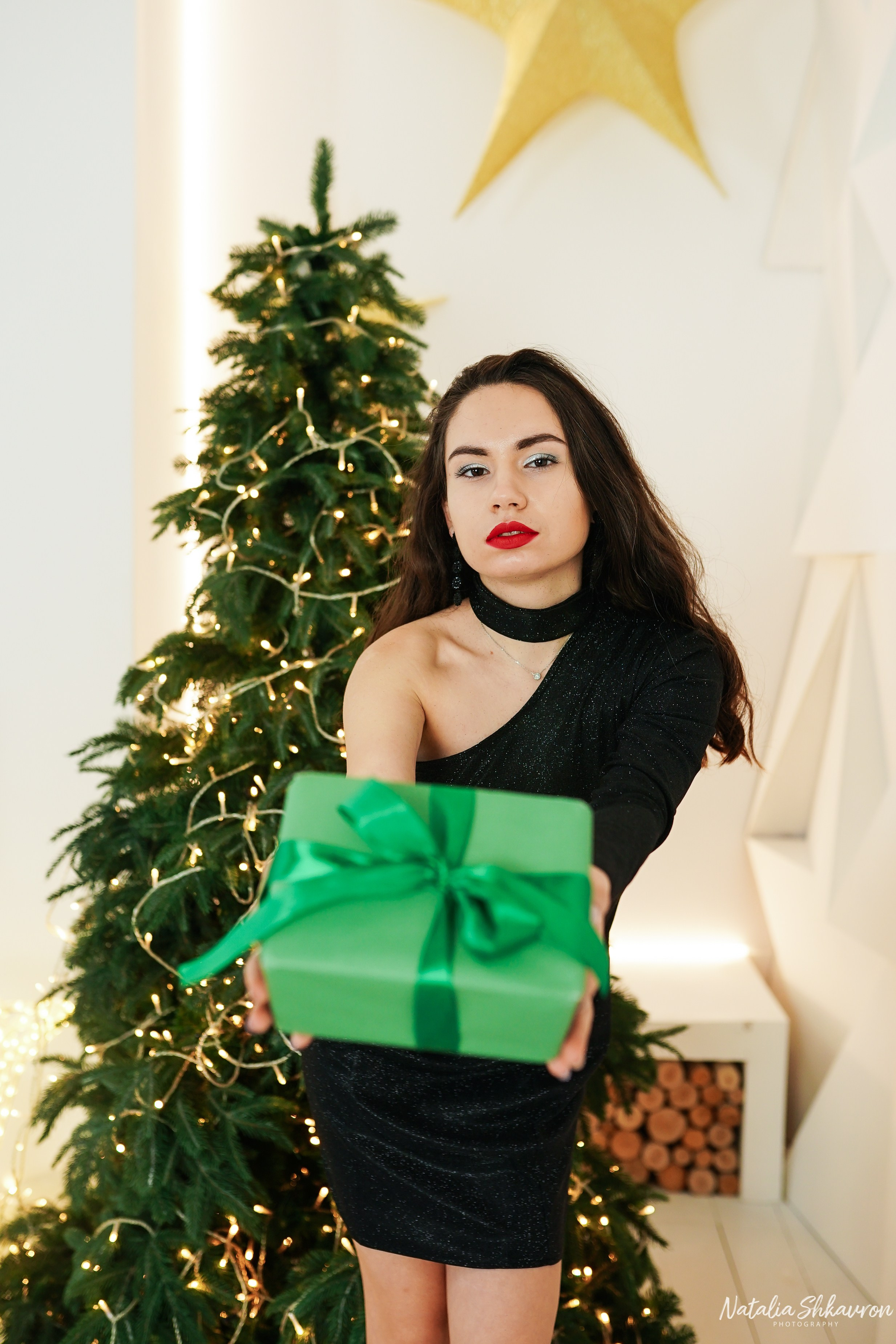 Індивідуальна новорчіна фотосесія в студії. Сімейний фотограф Київ Наталія Шкаврон