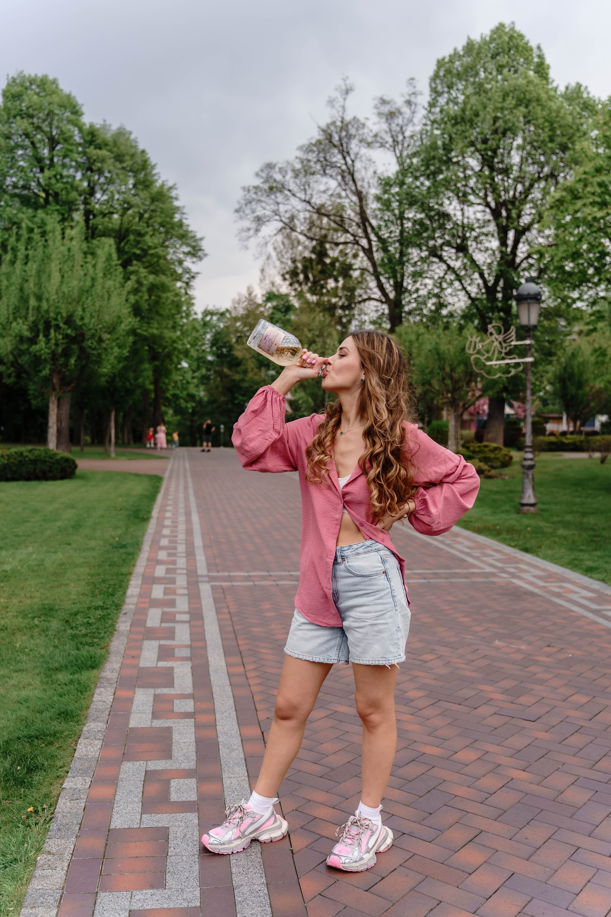 Фотосесія в сакурах. Family photographer in Kiev Natalia Shkavron