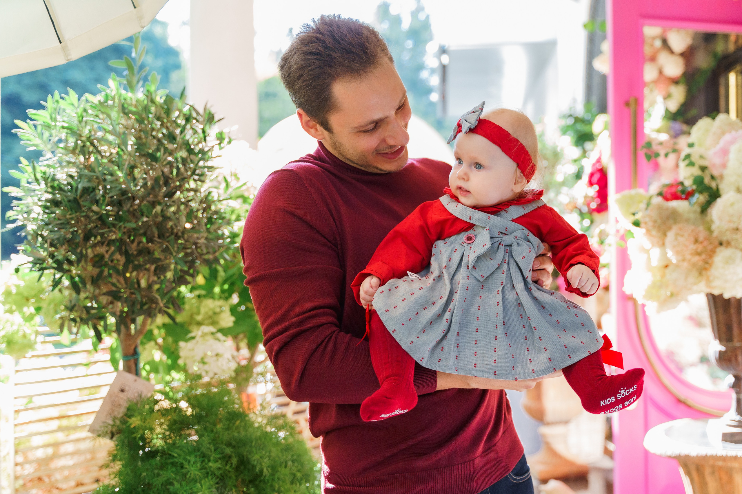 Сімейна фотосесія в гортензіях в Клов саду. Family photographer in Kiev Natalia Shkavron