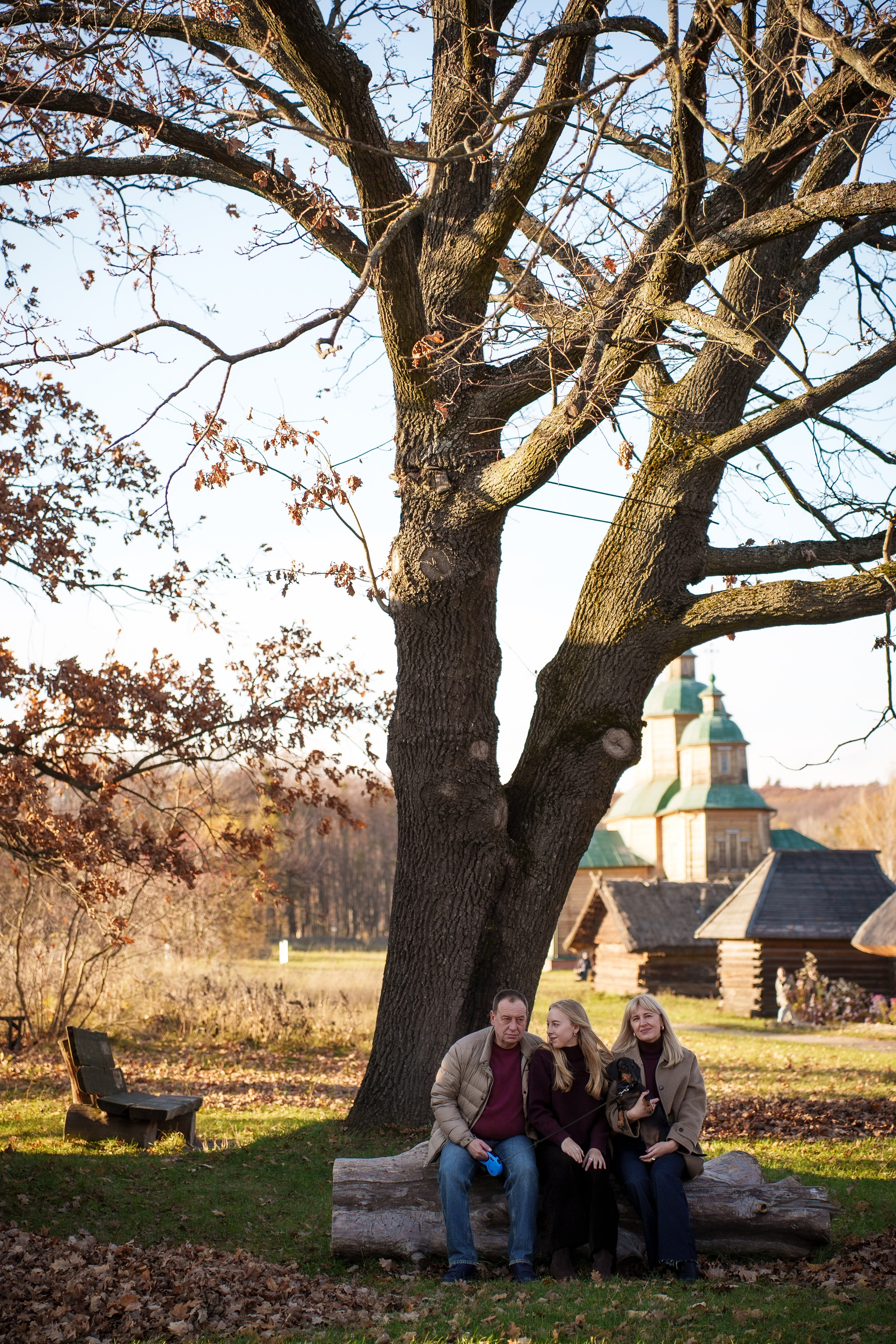 Сімейна фотосесія в Пирогово восени. Family photographer in Kiev Natalia Shkavron