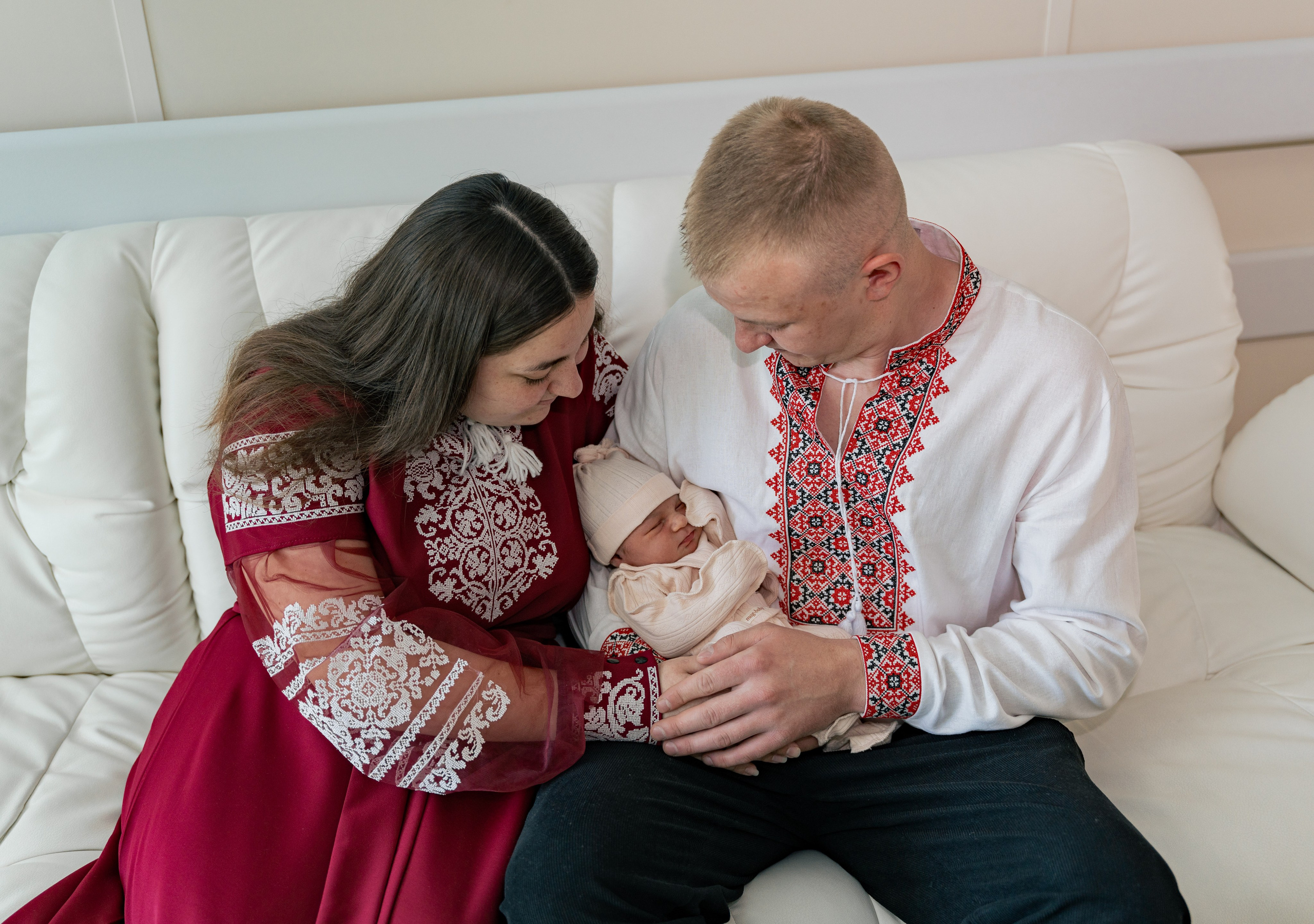 Виписка з пологового №3. Сімейний фотограф Київ Наталія Шкаврон