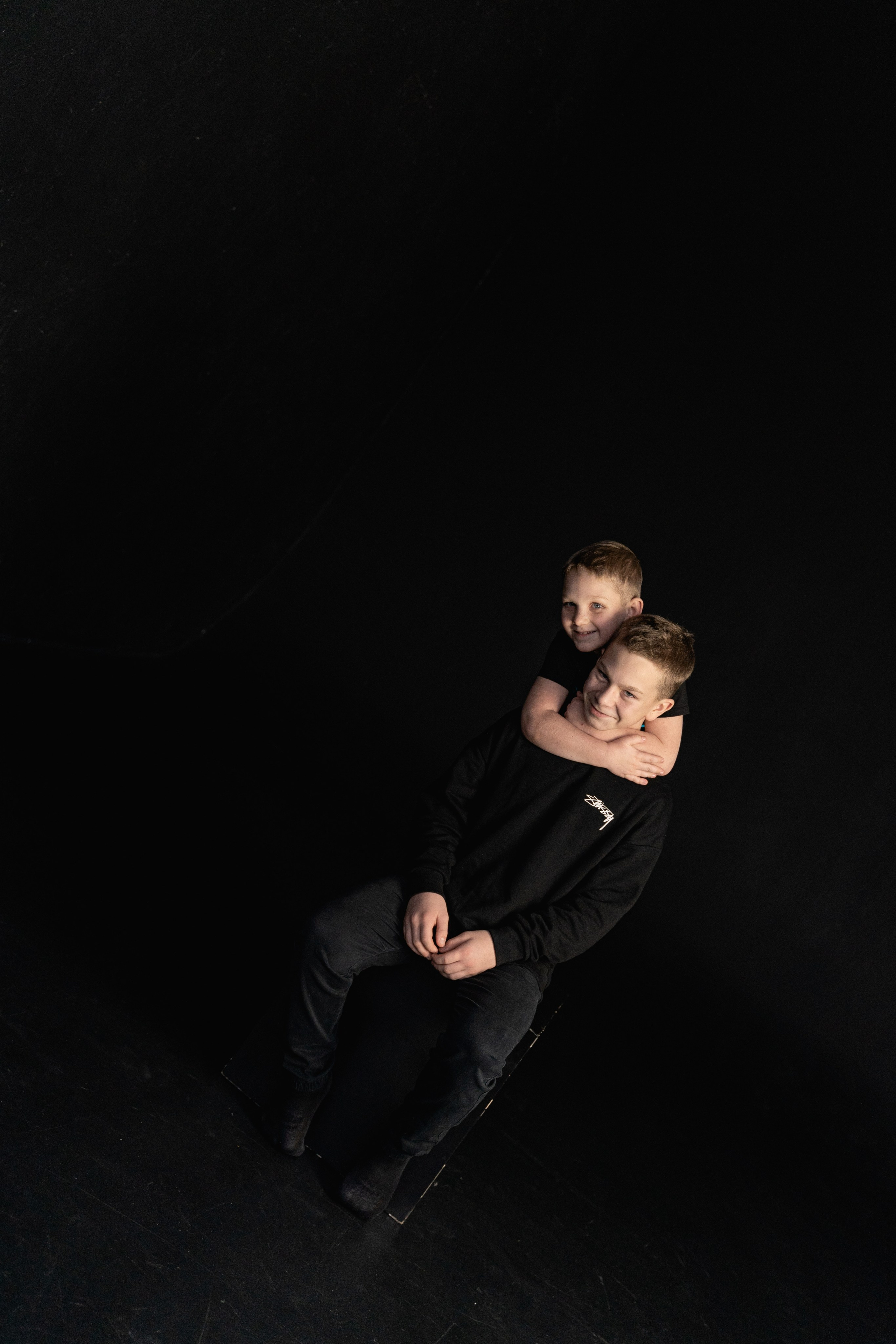 Сімейна фотосесія в чорно білому стилі. Сімейний фотограф Київ Наталія Шкаврон