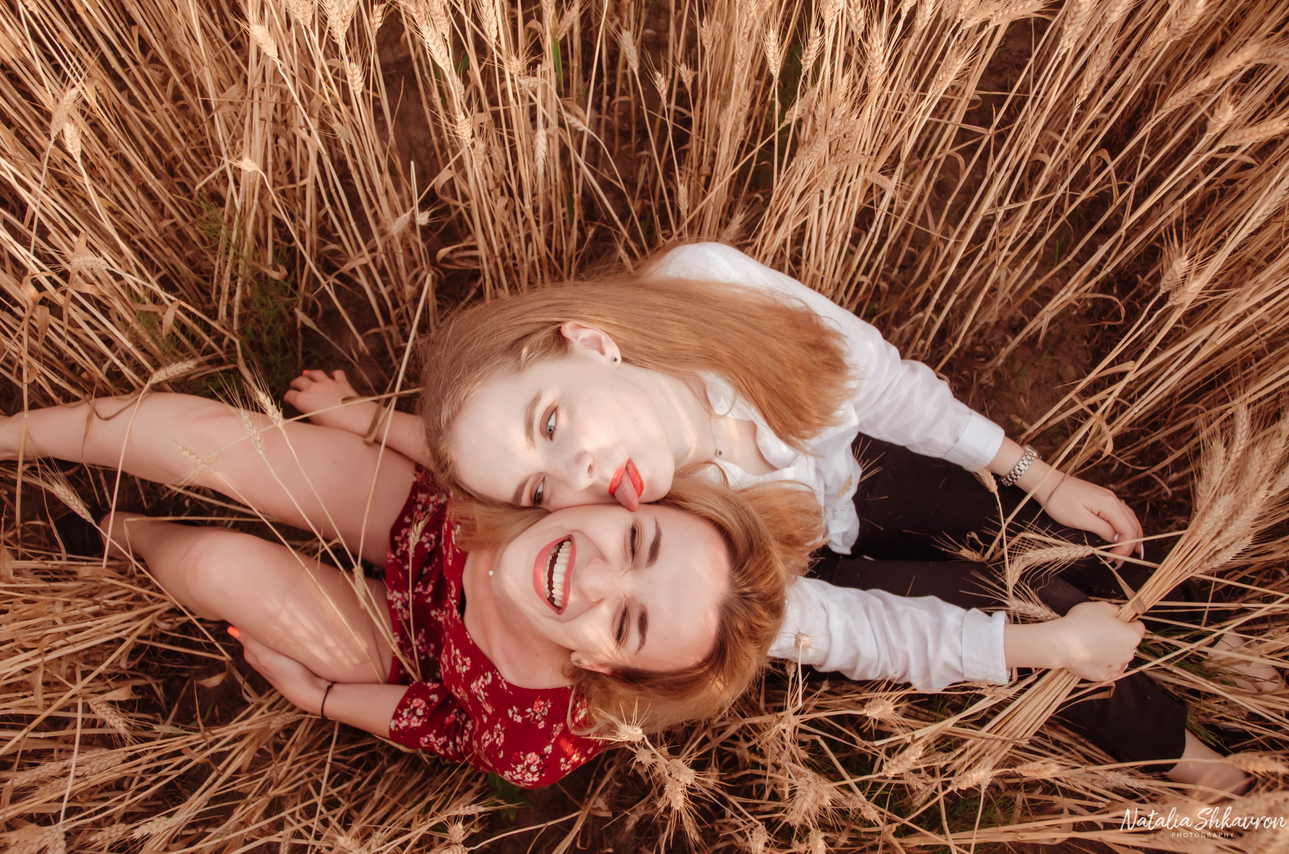 Фотосесія дві сестри. Сімейний фотограф Київ Наталія Шкаврон