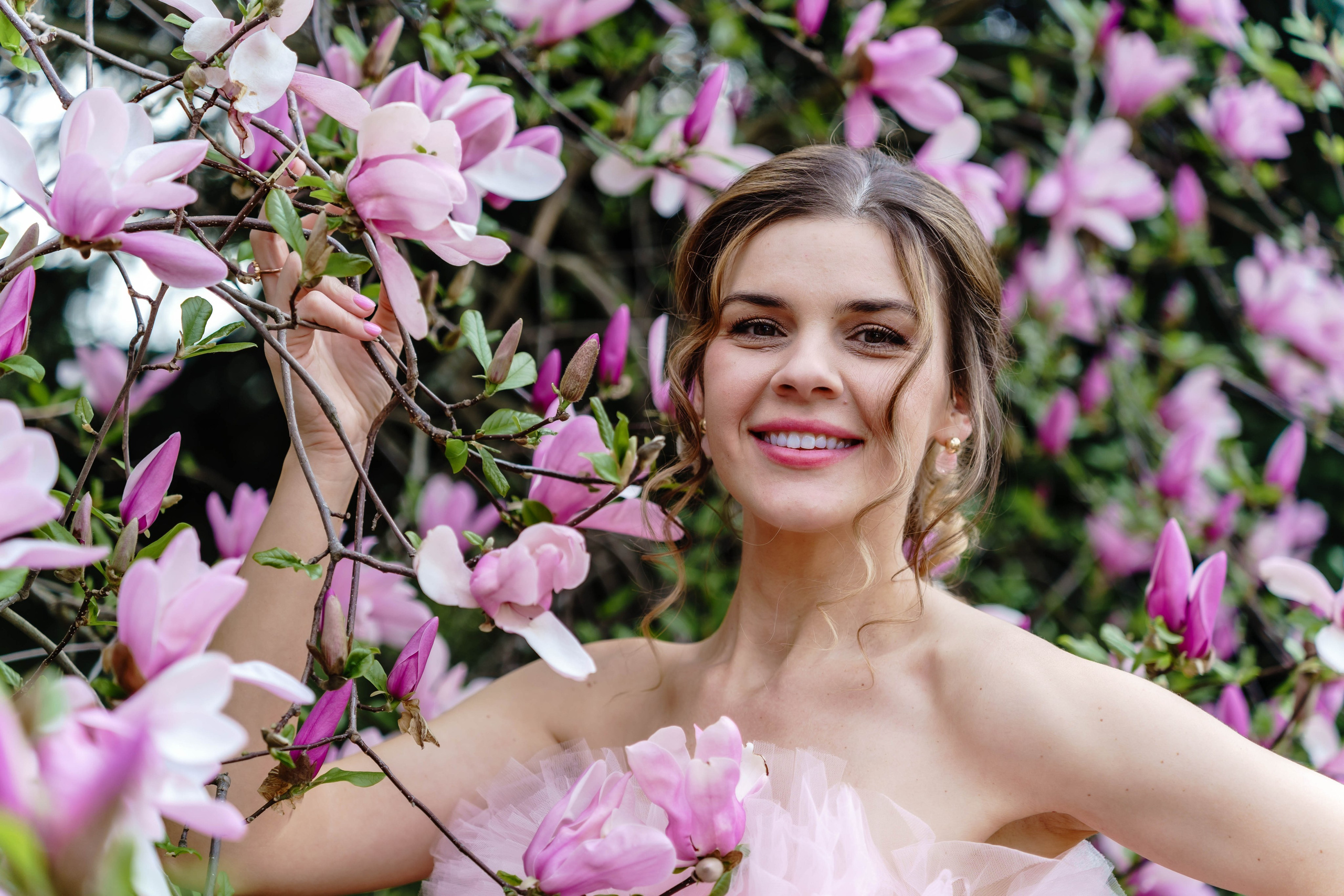 Фотосесія в магноліях. Сімейний фотограф Київ Наталія Шкаврон