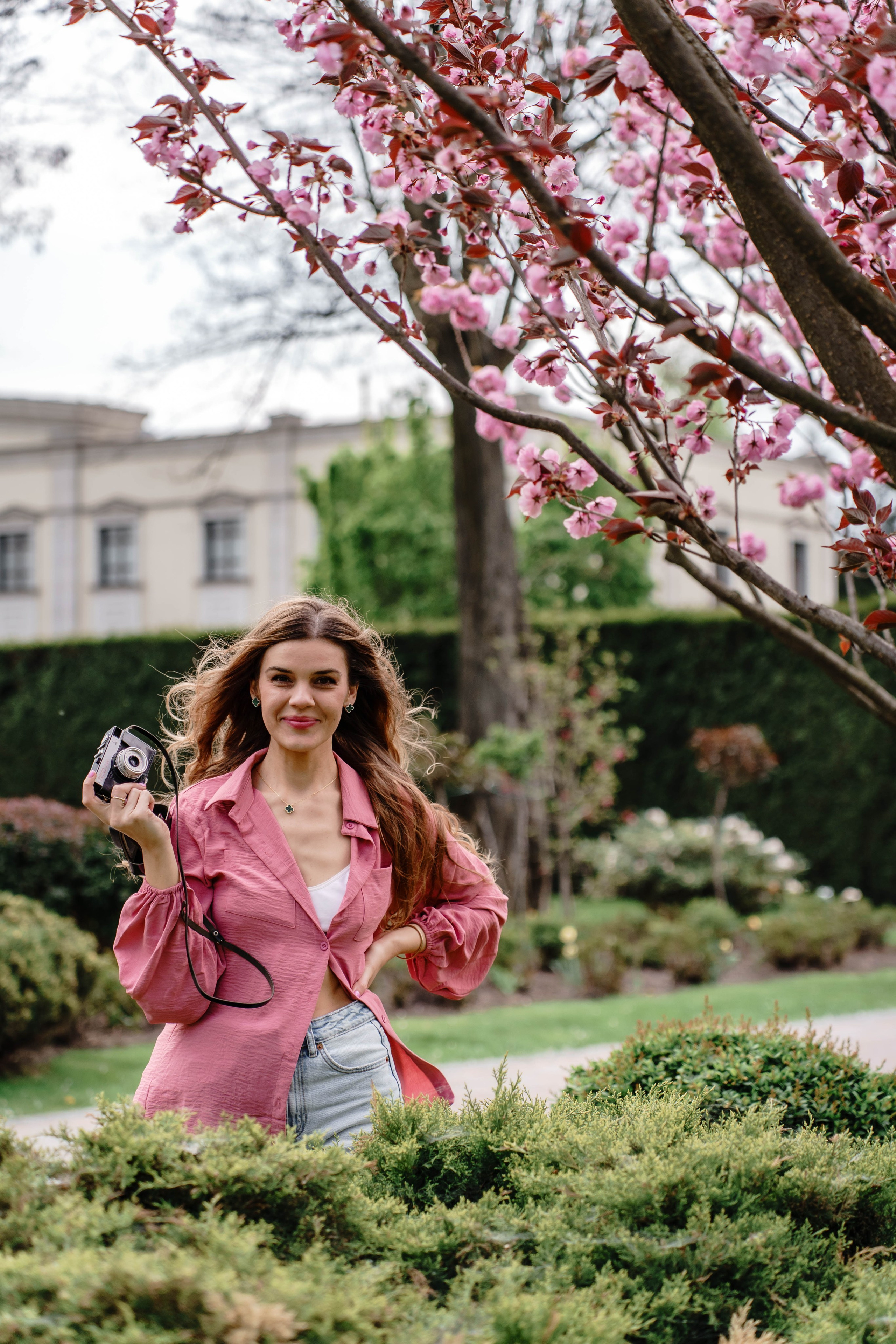 Фотосесія в сакурах. Family photographer in Kiev Natalia Shkavron