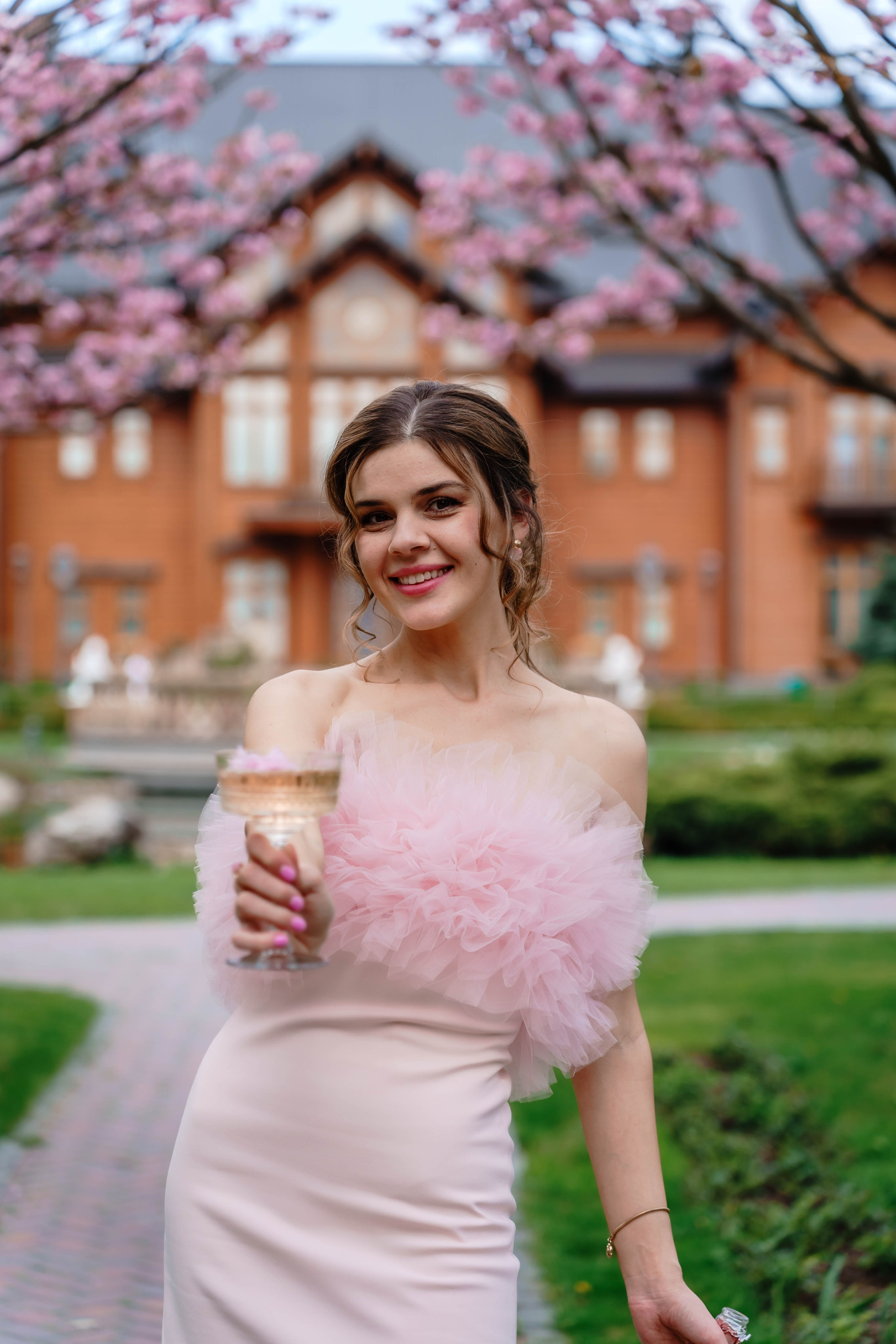 Фотосесія в сакурах. Family photographer in Kiev Natalia Shkavron