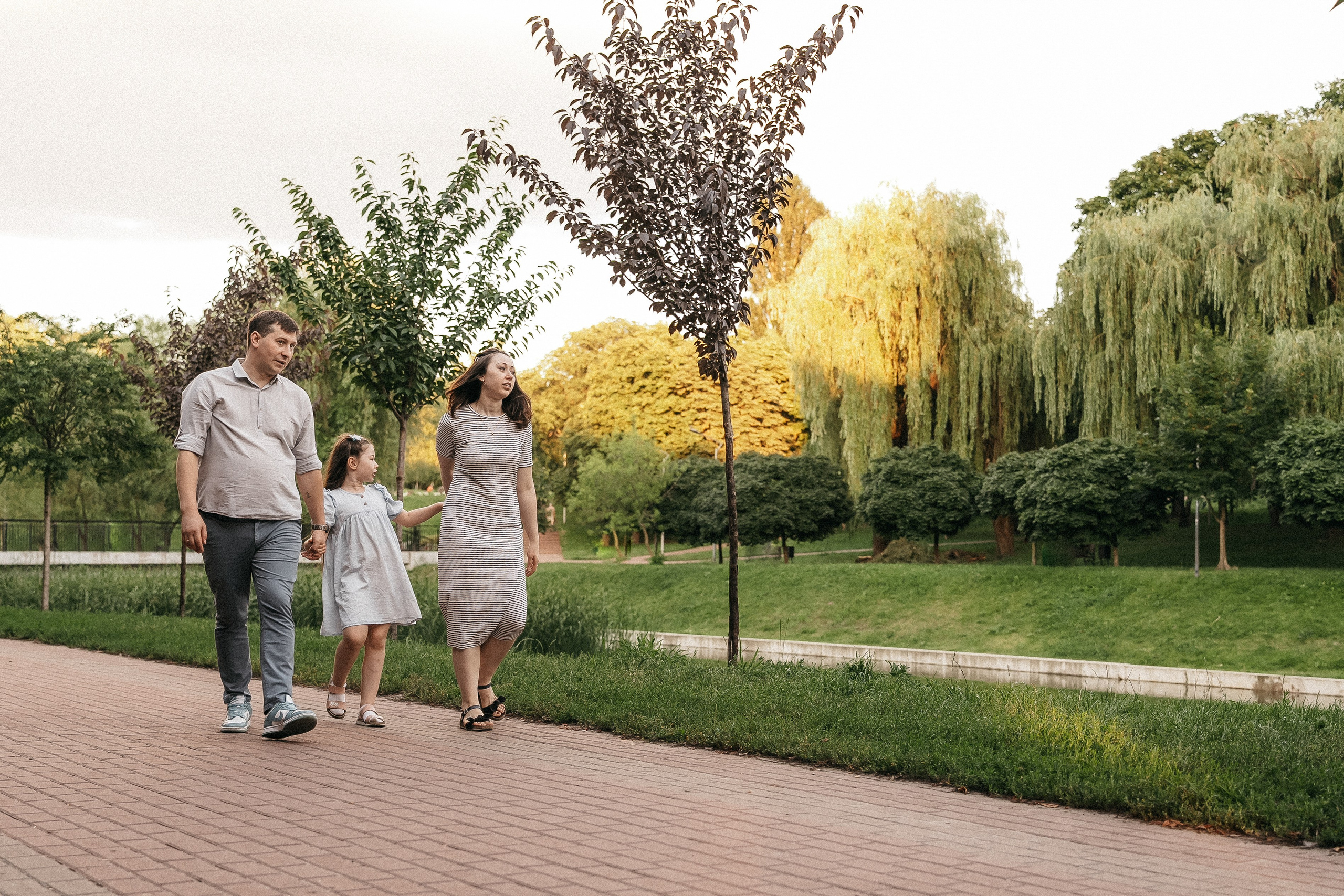 Сімейна фотосесія в парку. Сімейний фотограф Київ Наталія Шкаврон