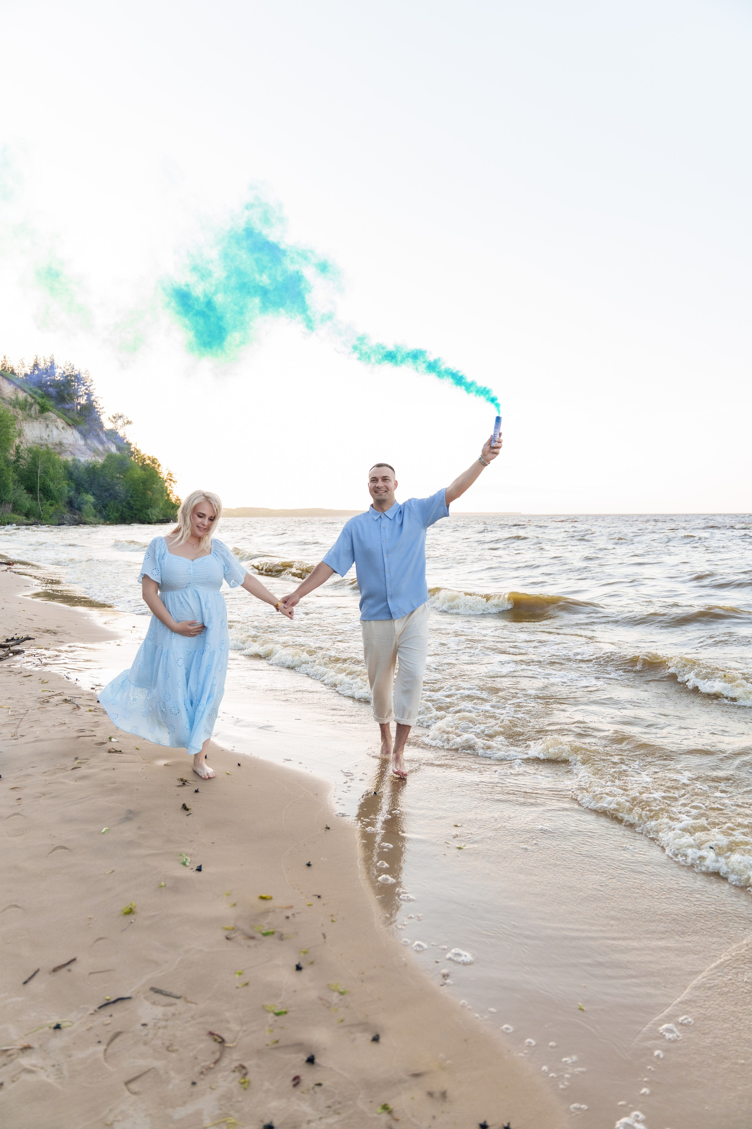 Гендер паті на Київському морі. Family photographer in Kiev Natalia Shkavron