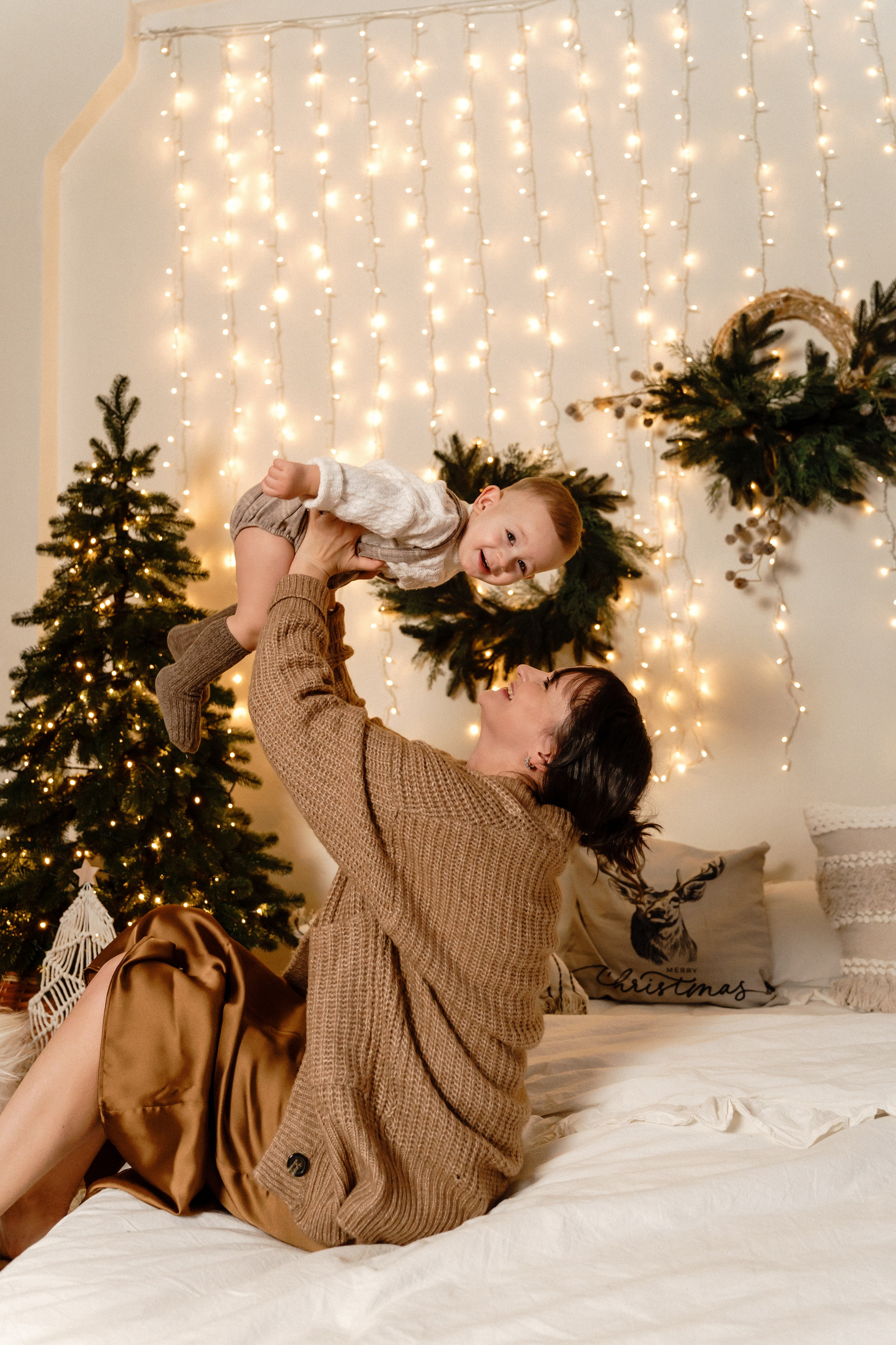 Новорічна фотосесія мами та сина. Family photographer in Kiev Natalia Shkavron