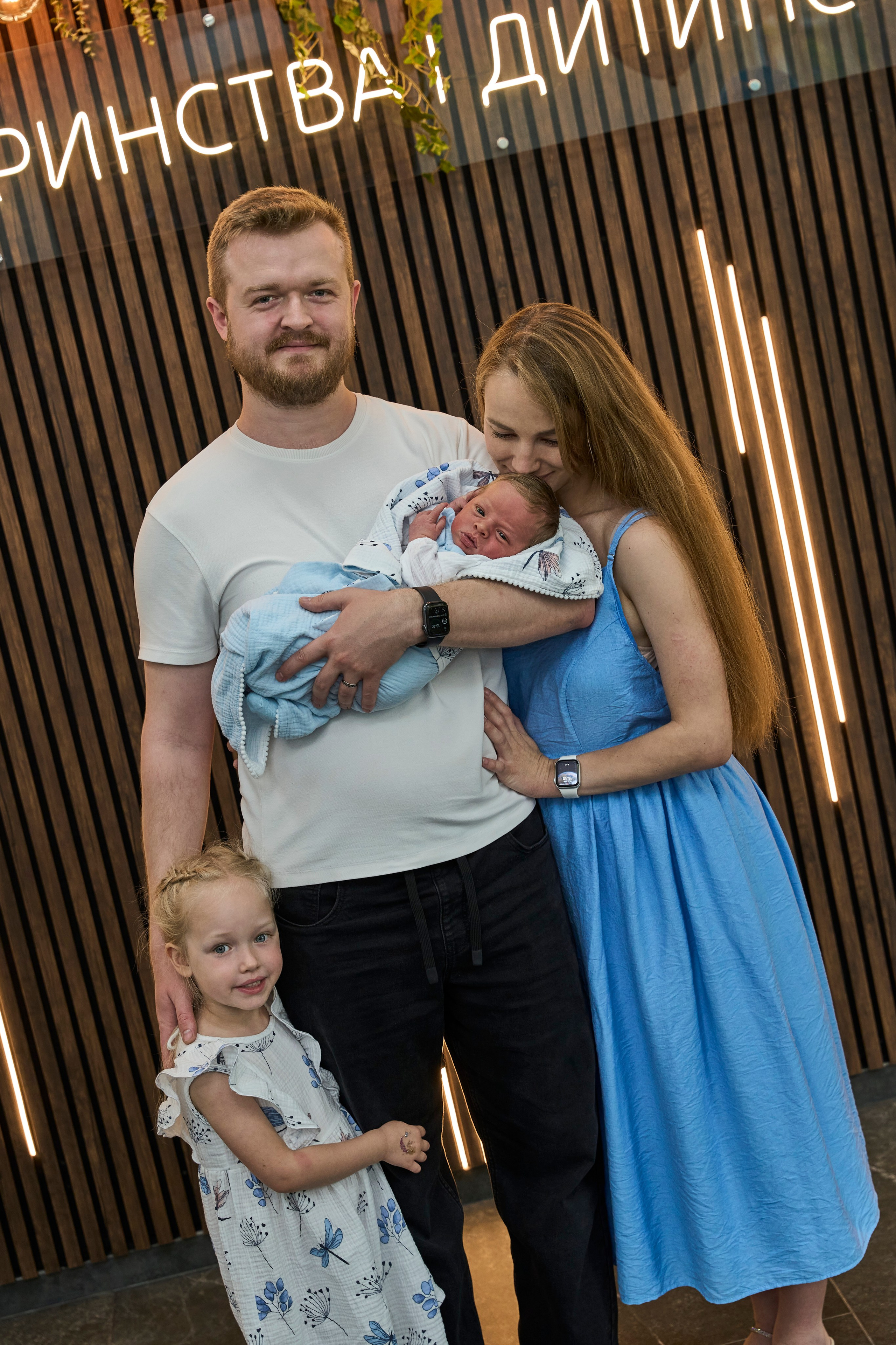 Виписка з пологового №3. Family photographer in Kiev Natalia Shkavron