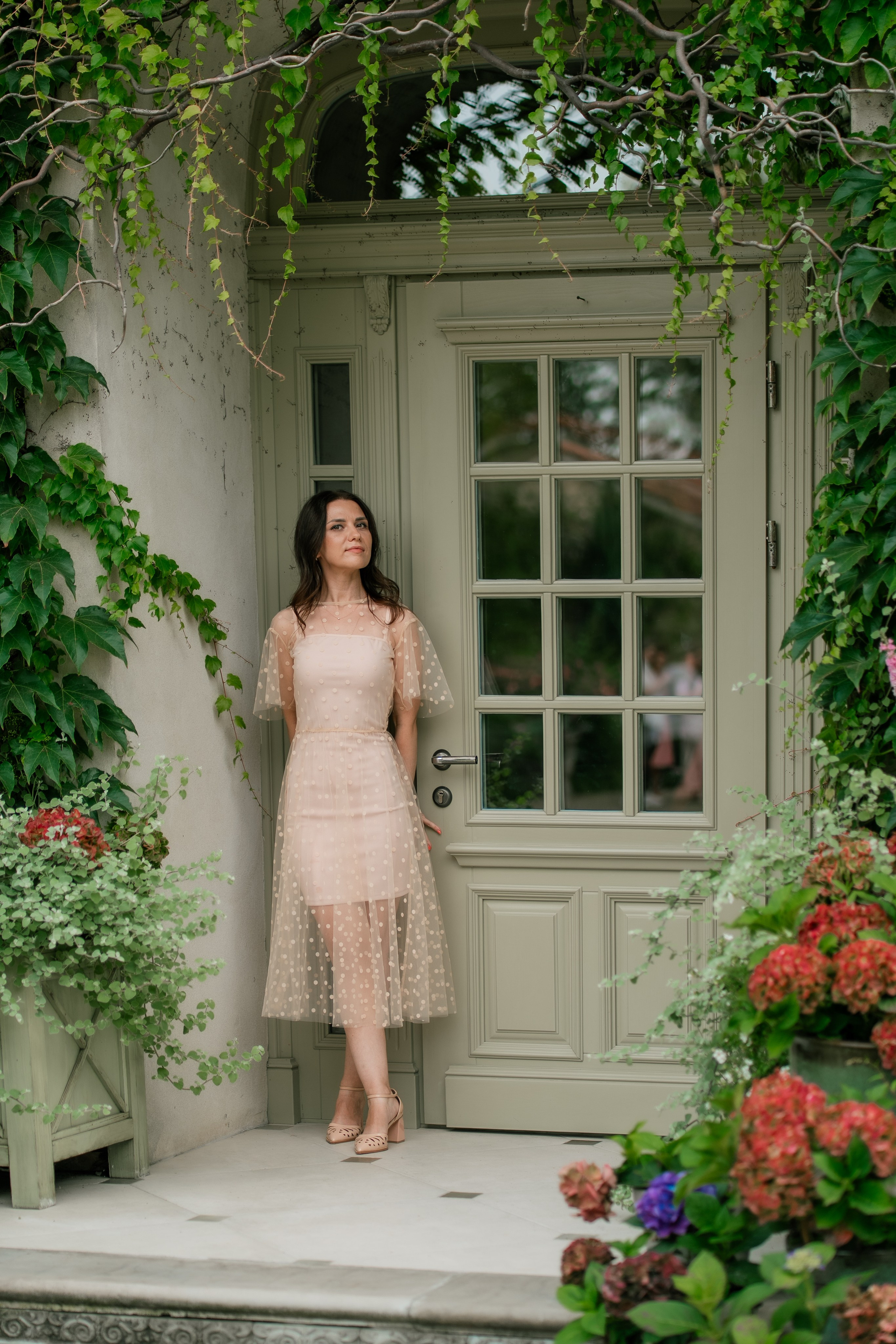 Фотосеся індивідуальна в гортензіях. Сімейний фотограф Київ Наталія Шкаврон