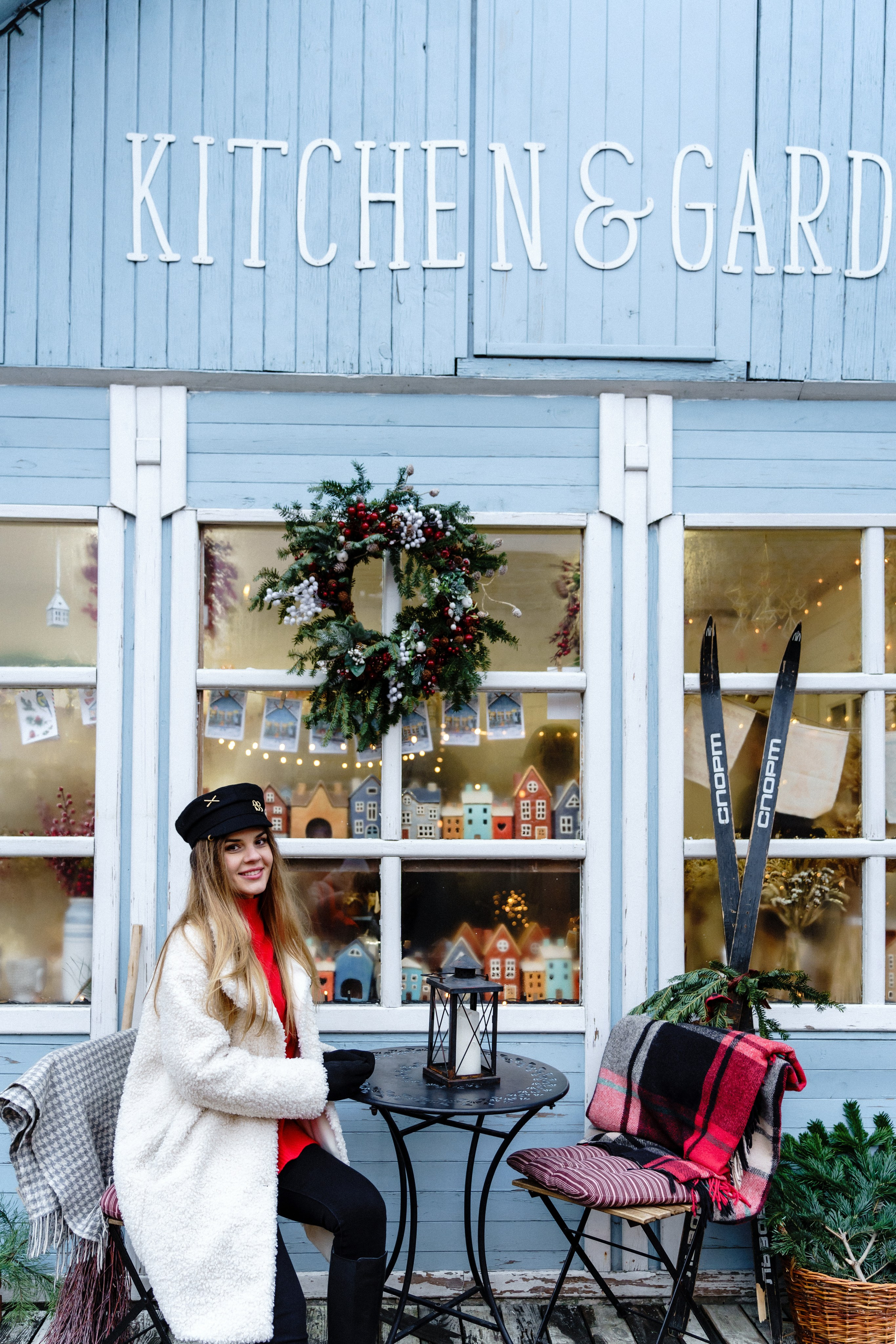 Новорічна індивідуальна фотосесія на ВДНГ. Сімейний фотограф Київ Наталія Шкаврон