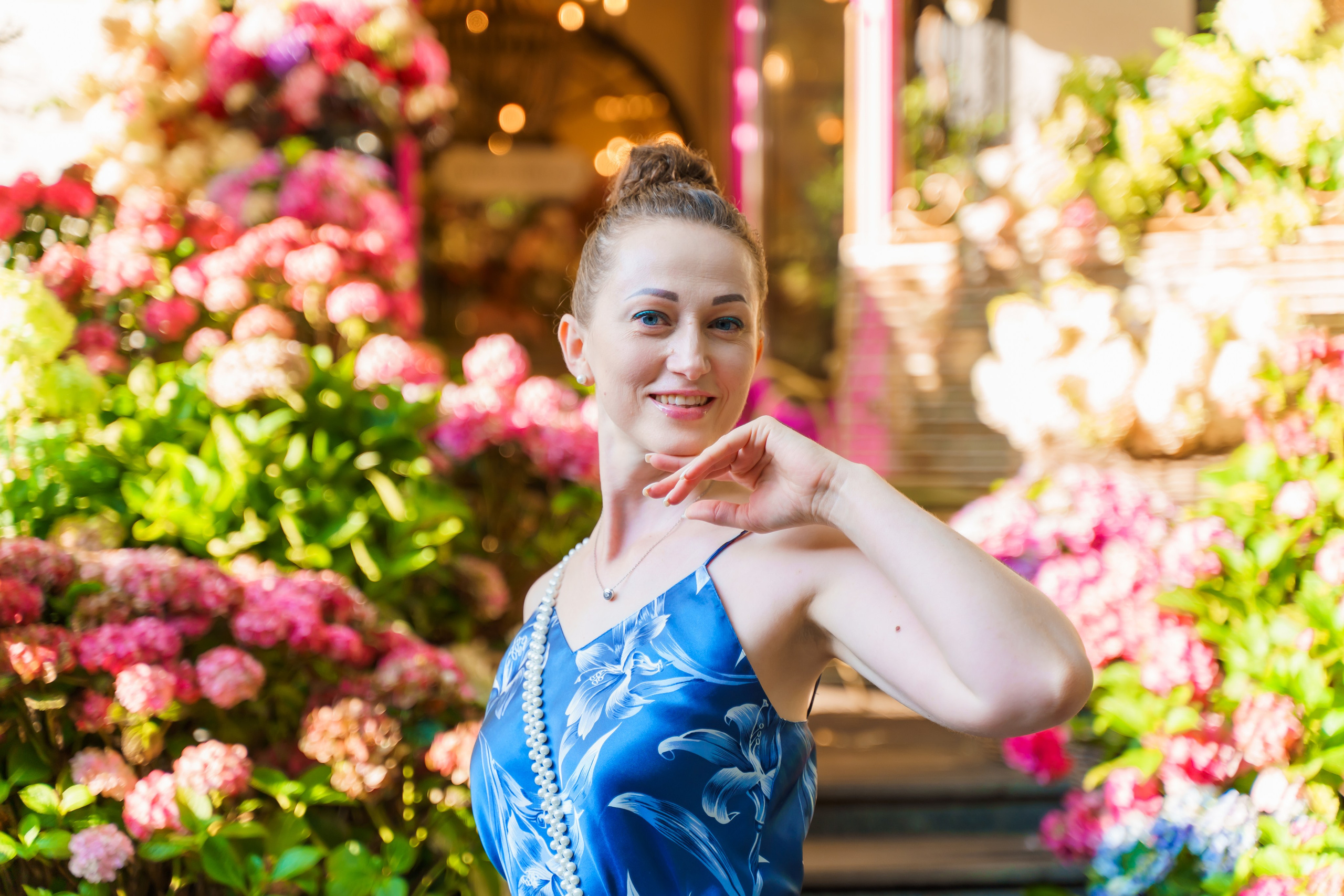 Індивідуальна фотосесія в гортензіях у Клов саду. Сімейний фотограф Київ Наталія Шкаврон