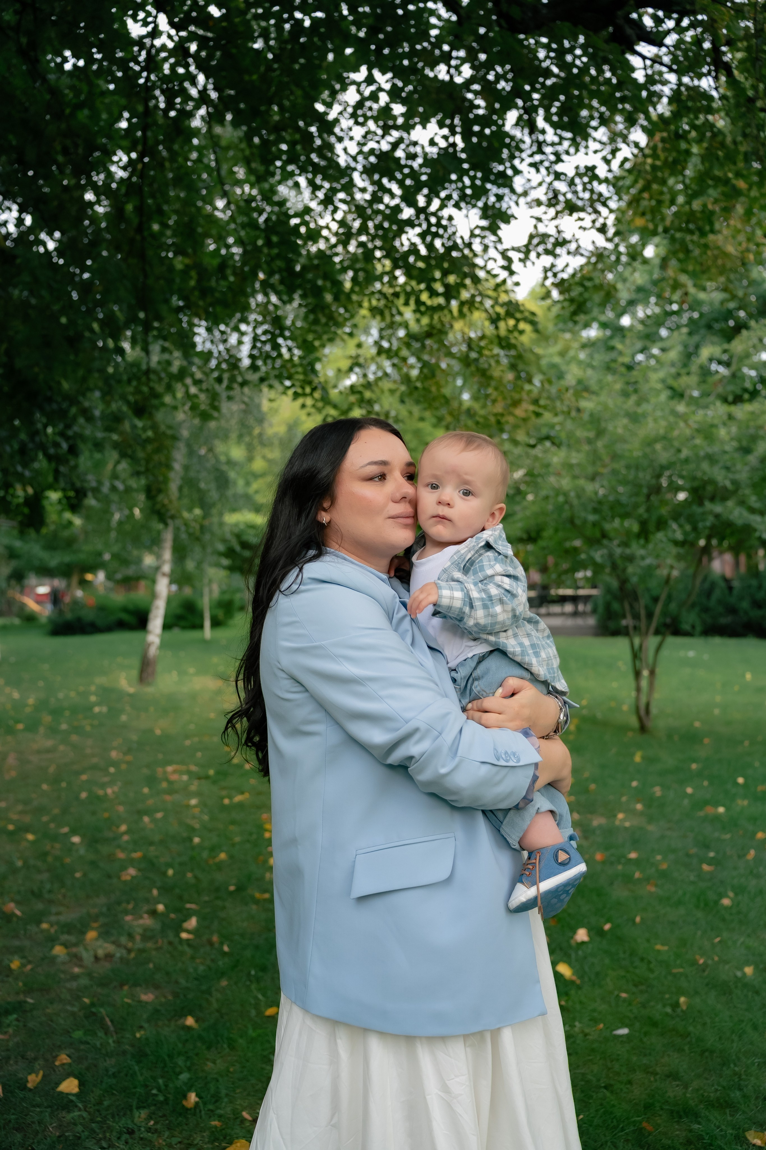 Сімейна фотосесія у парку Прага. Сімейний фотограф Київ Наталія Шкаврон