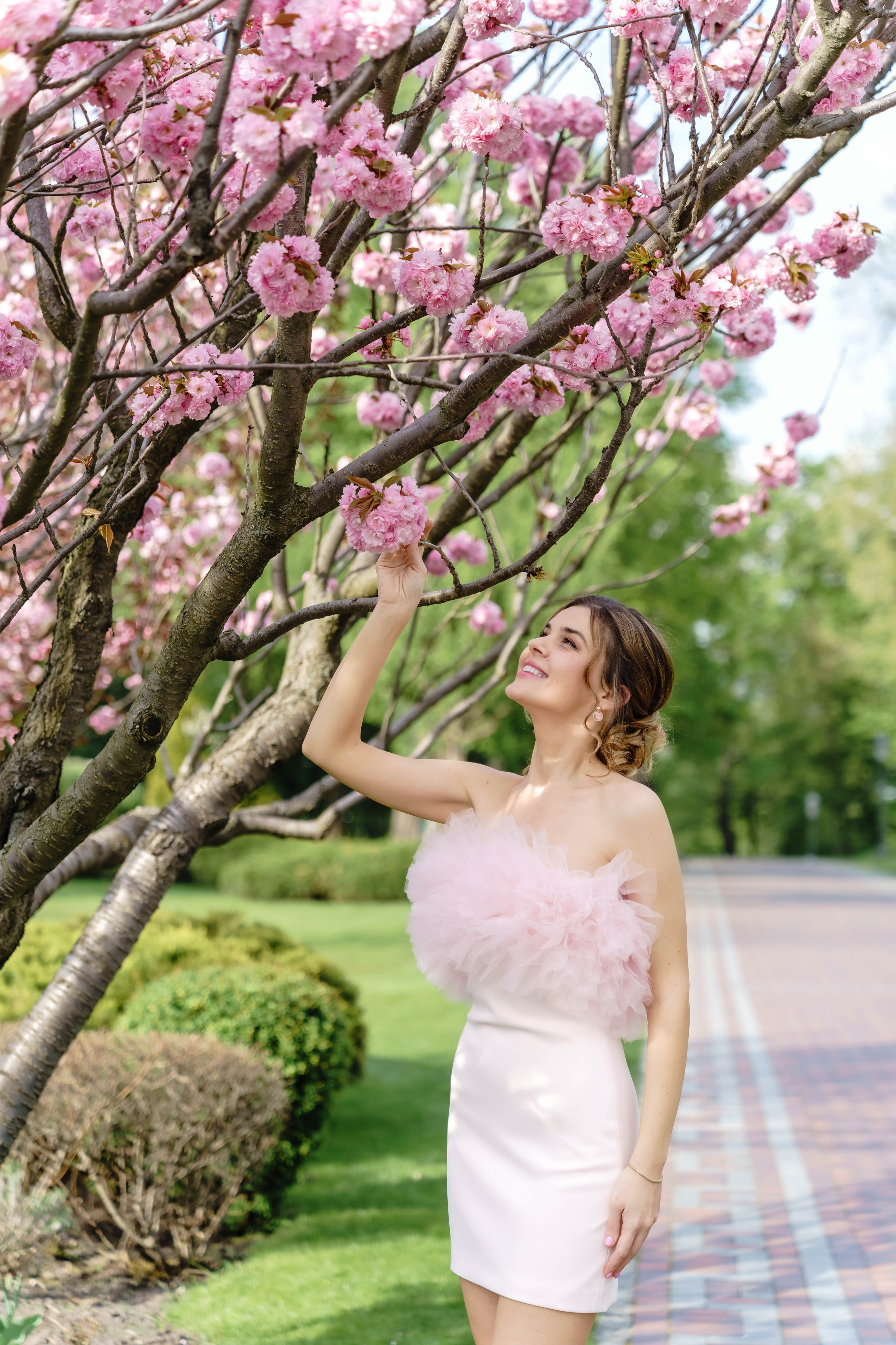 Фотосесія в сакурах. Family photographer in Kiev Natalia Shkavron