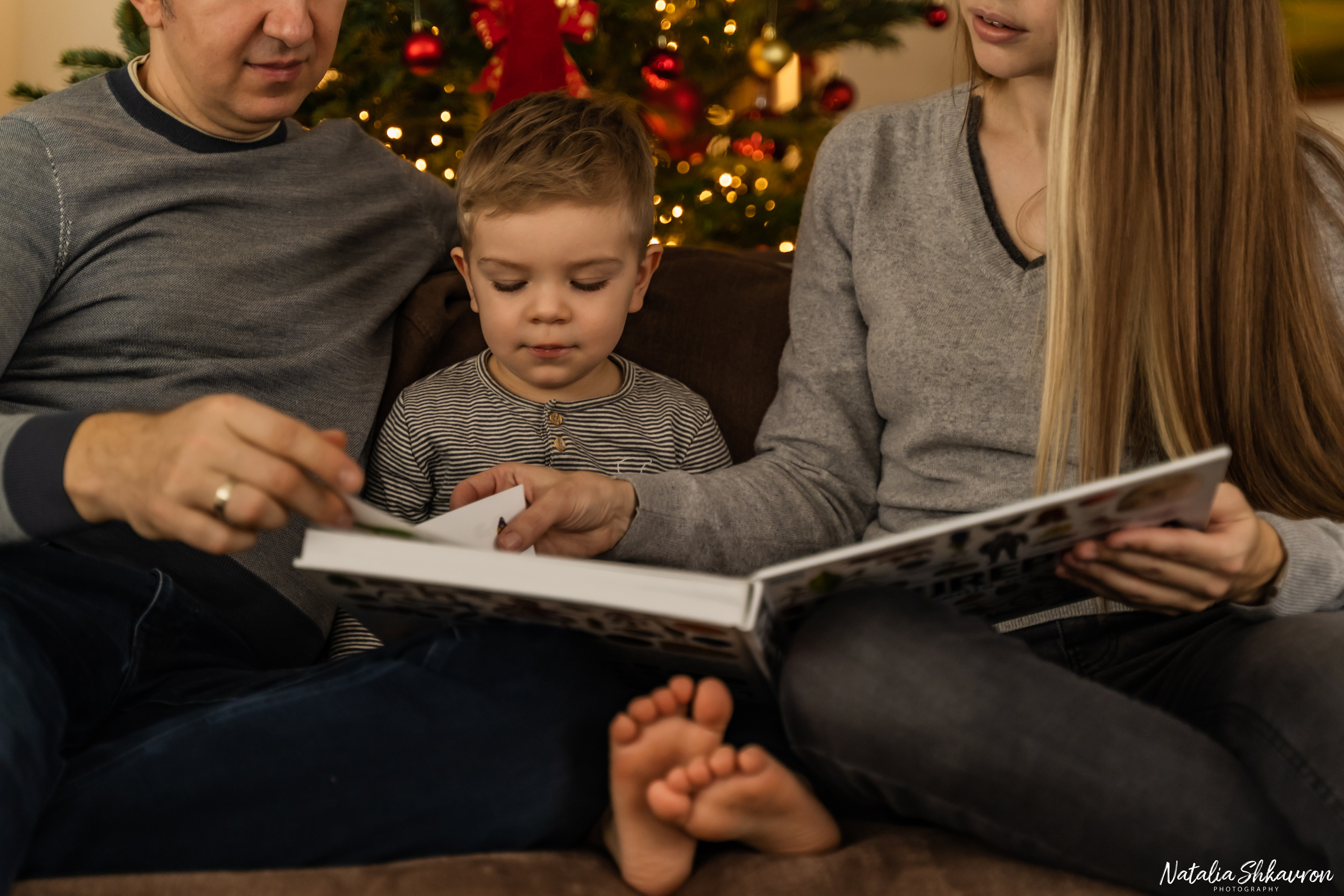 Новорічна фотосесія вдома. Сімейний фотограф Київ Наталія Шкаврон