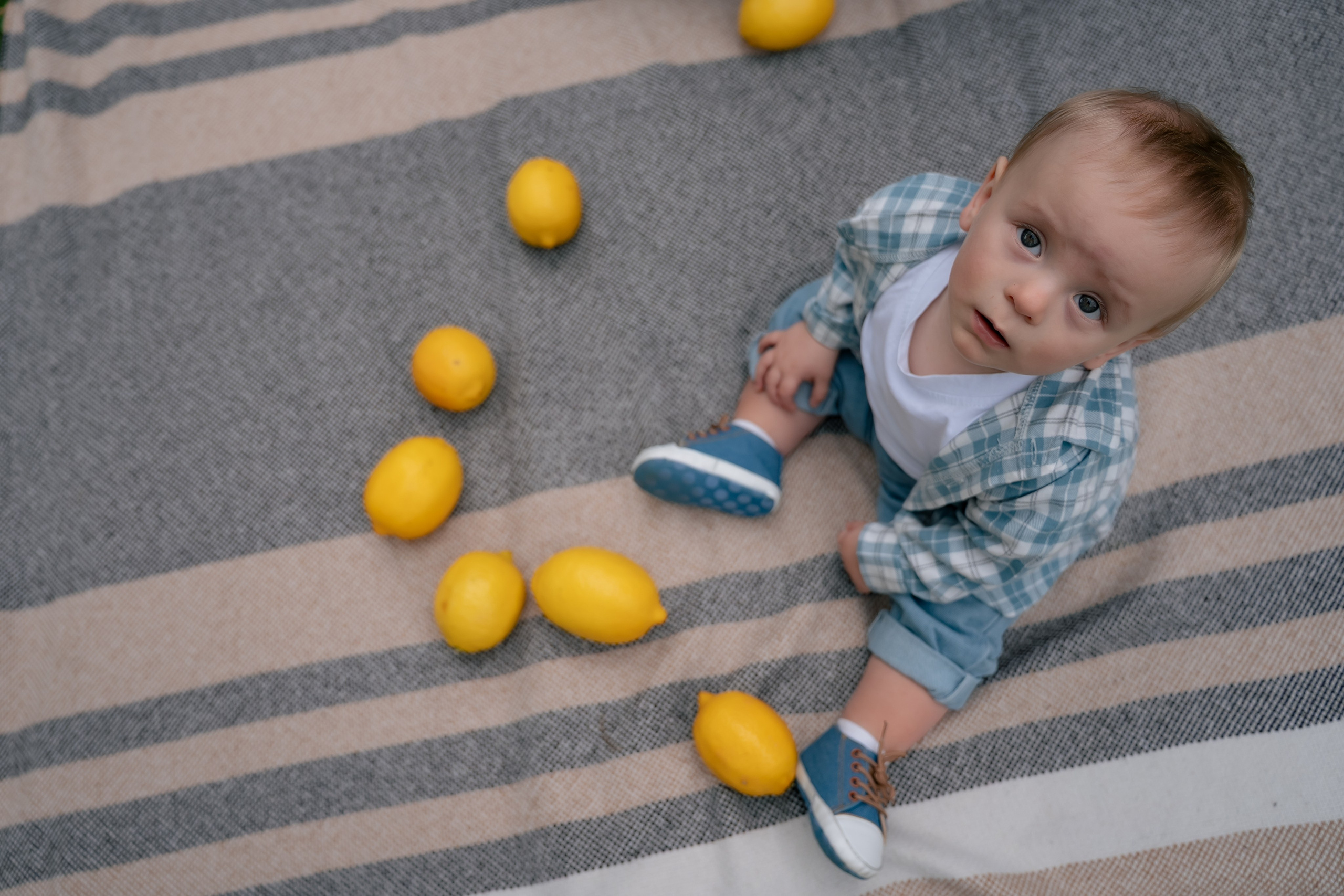 Сімейна фотосесія у парку Прага. Сімейний фотограф Київ Наталія Шкаврон