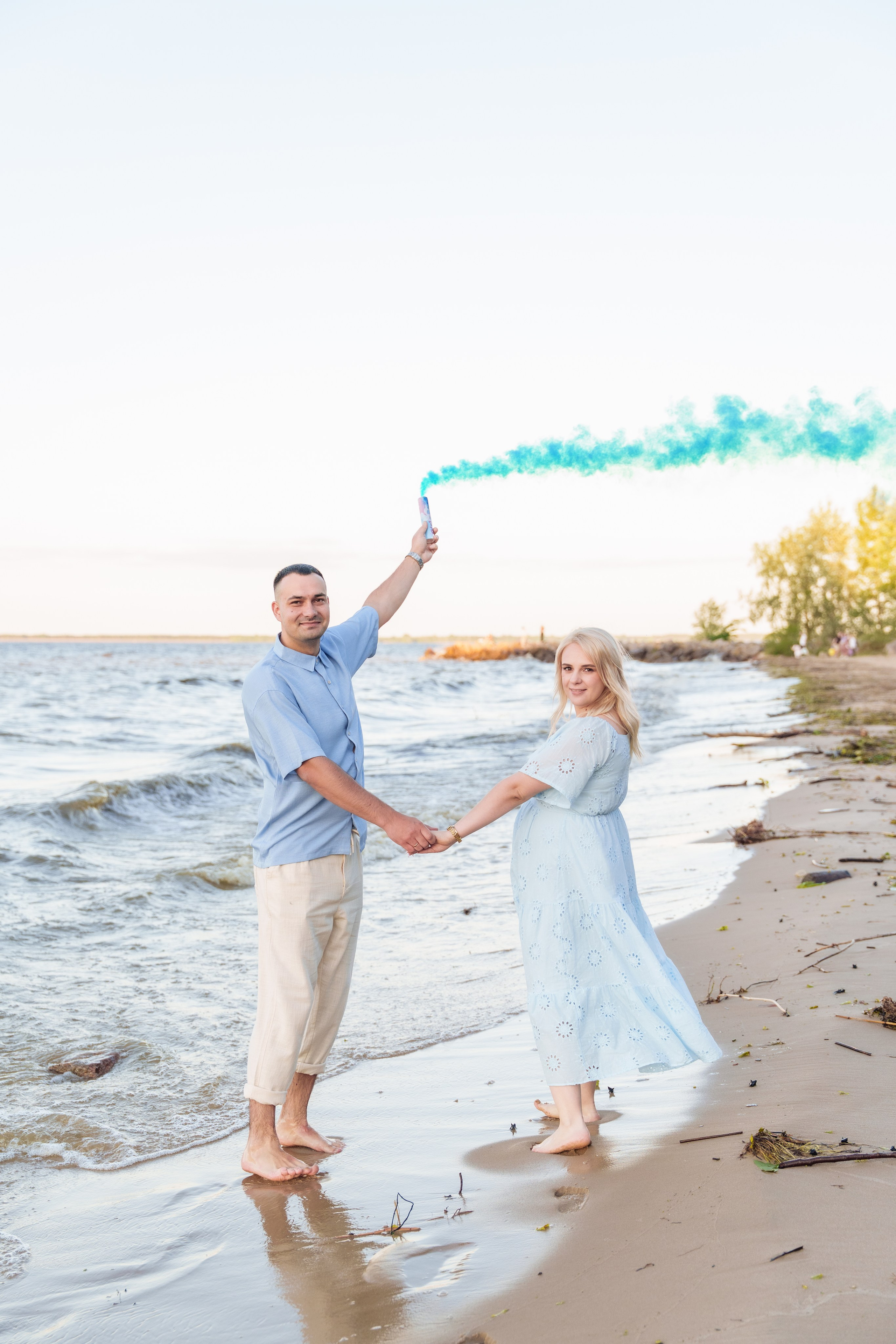 Гендер паті на Київському морі. Family photographer in Kiev Natalia Shkavron