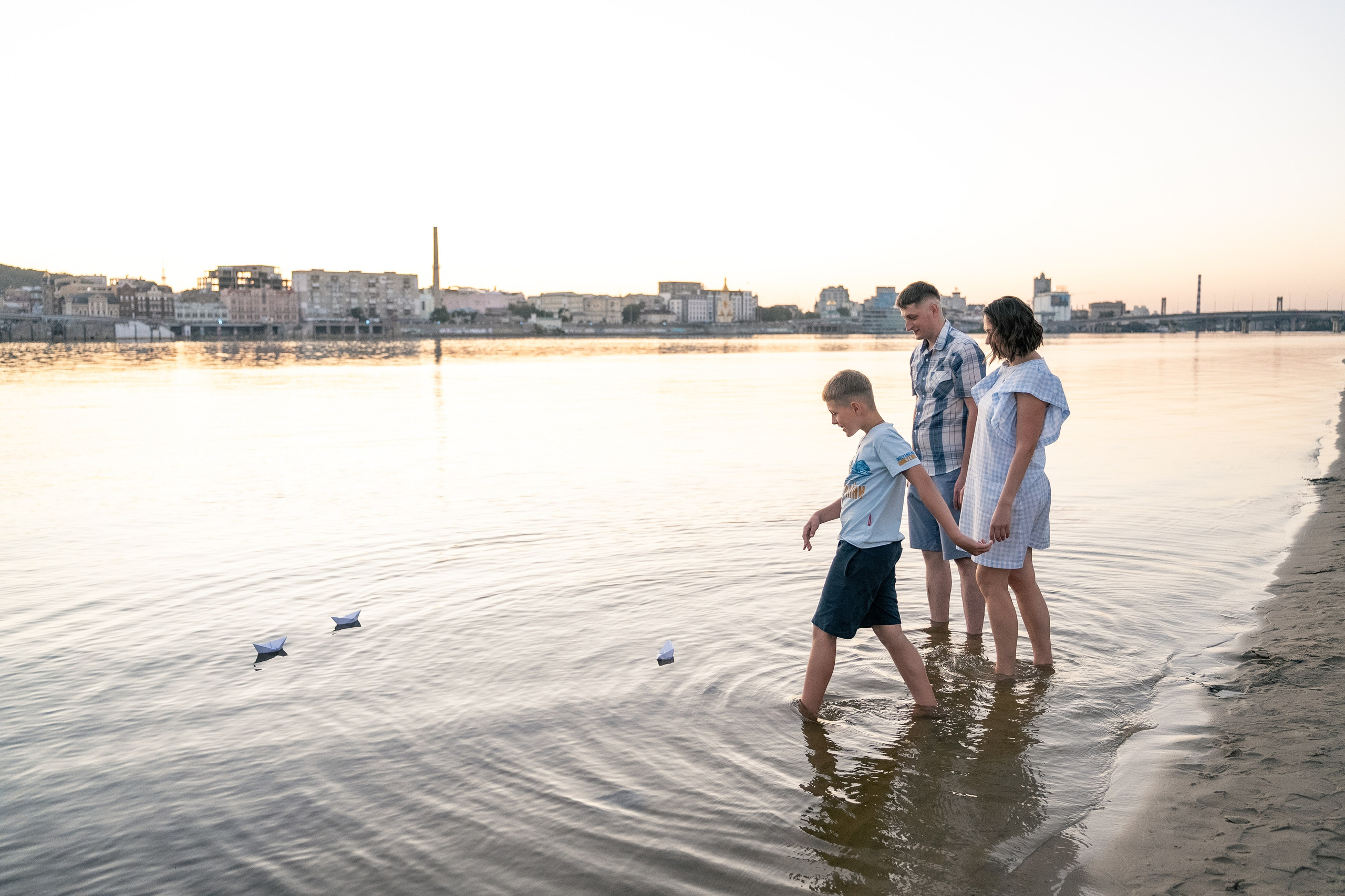 Сімейна фотосесія на Трухановому острові. Сімейний фотограф Київ Наталія Шкаврон
