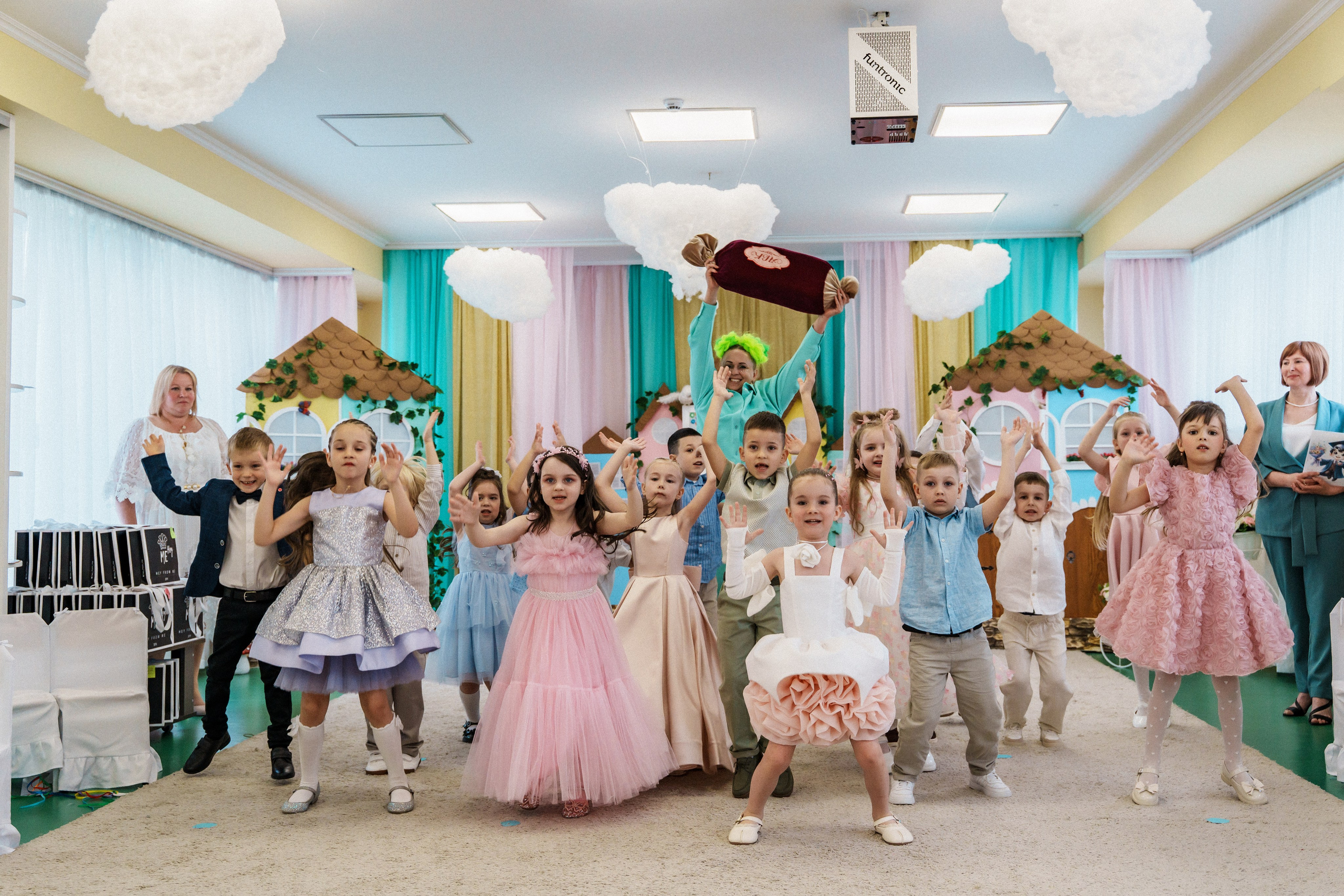 Випускний у садку. Сімейний фотограф Київ Наталія Шкаврон