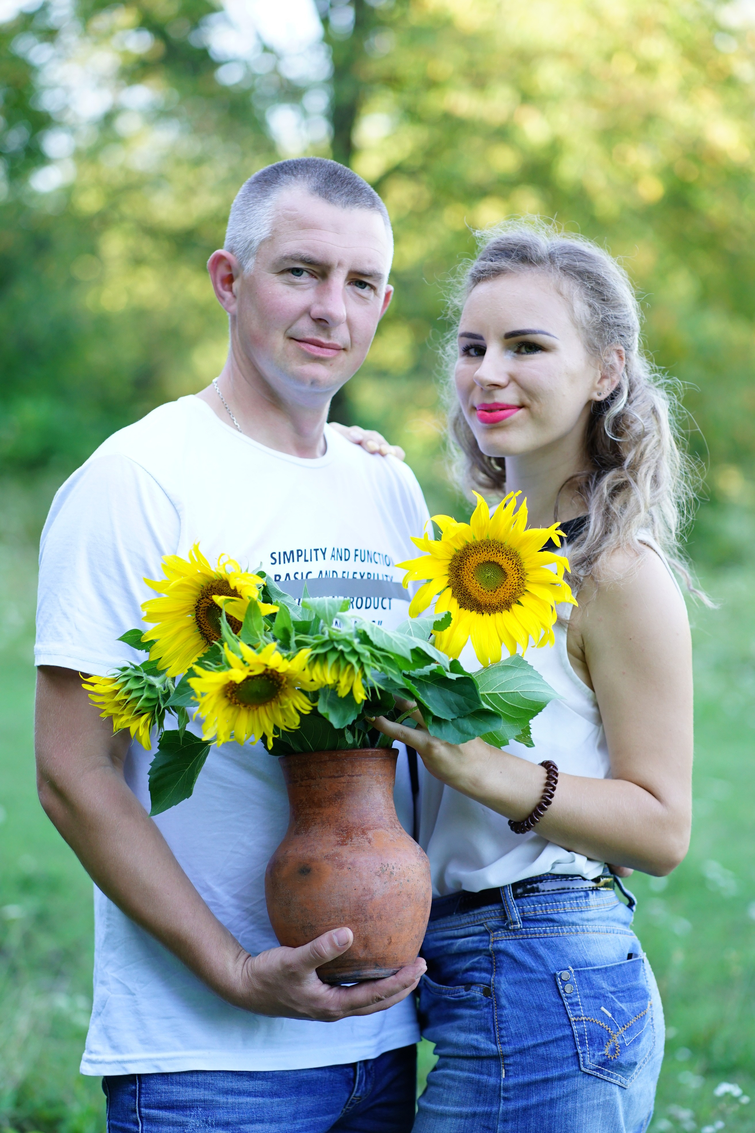 Сімейна фотосесія з кавунами. Family photographer in Kiev Natalia Shkavron