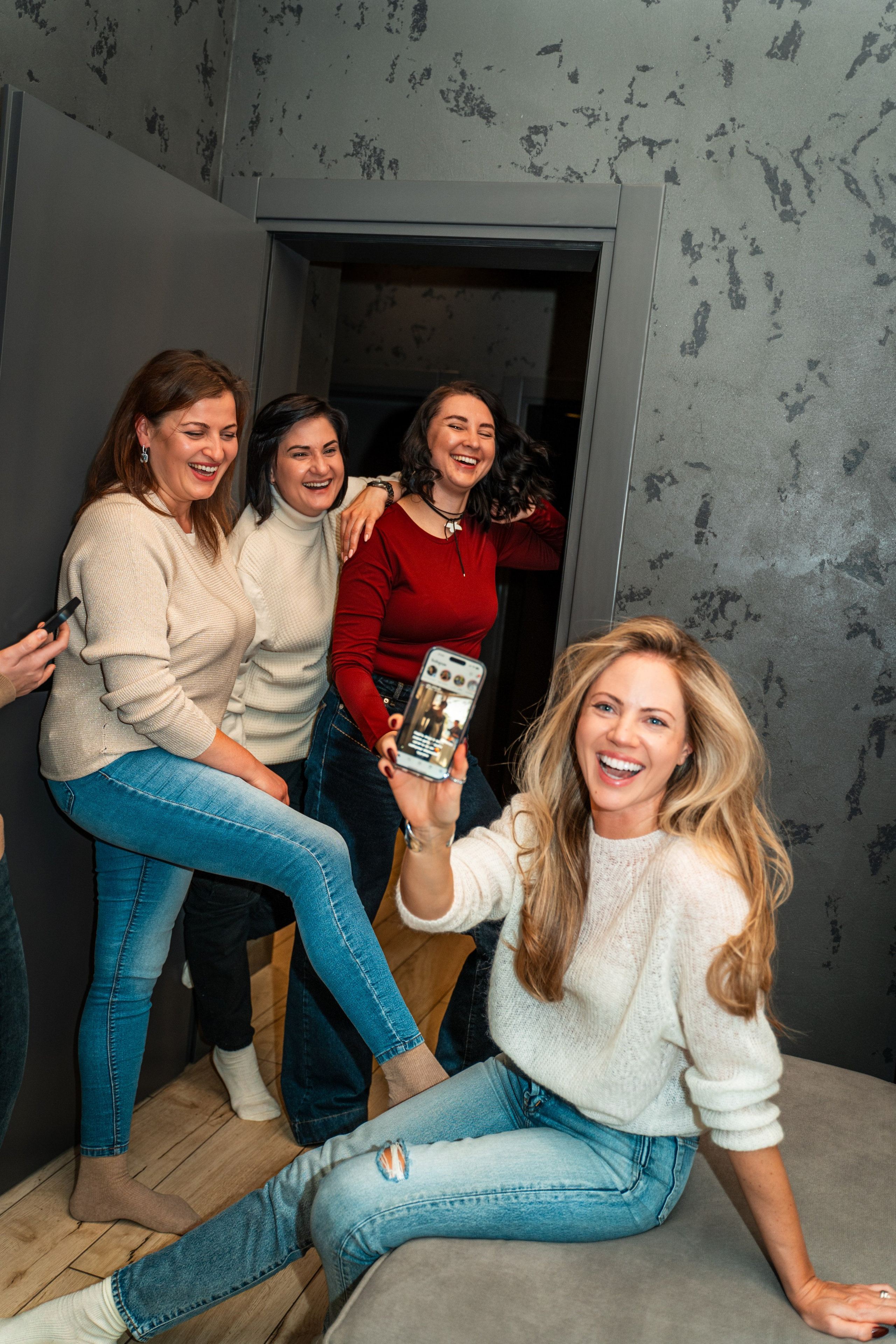 Зустріч з подругами. Сімейний фотограф Київ Наталія Шкаврон