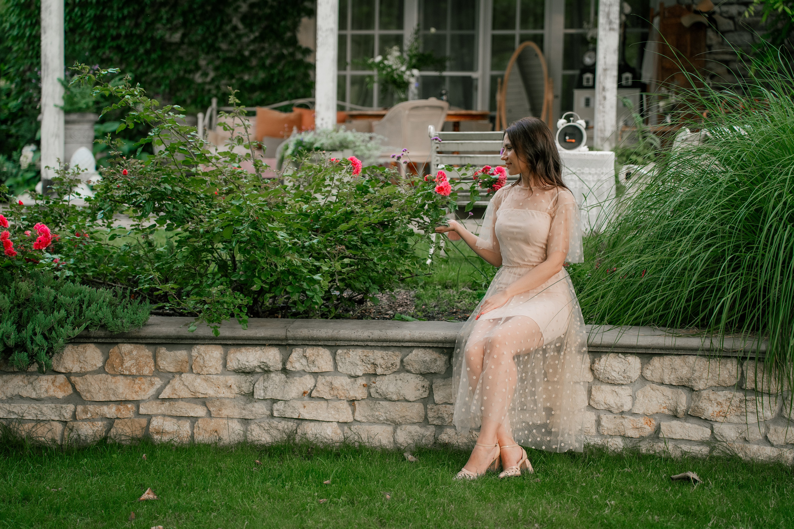 Фотосеся індивідуальна в гортензіях. Сімейний фотограф Київ Наталія Шкаврон