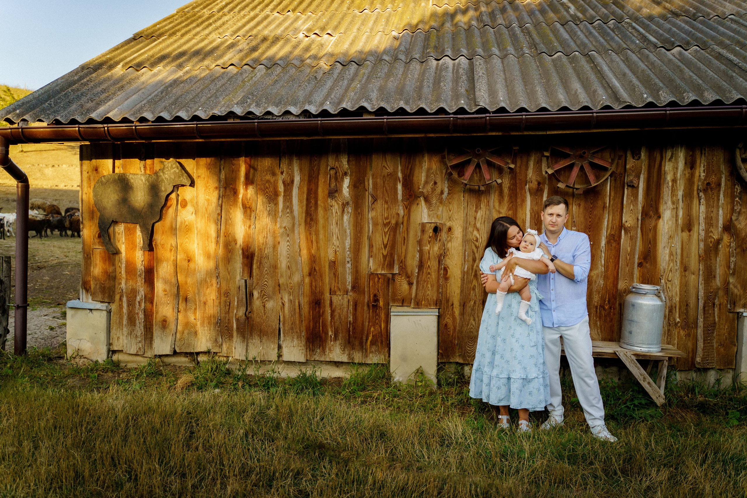 Сімейна фотосесія на Sheepland. Сімейний фотограф Київ Наталія Шкаврон