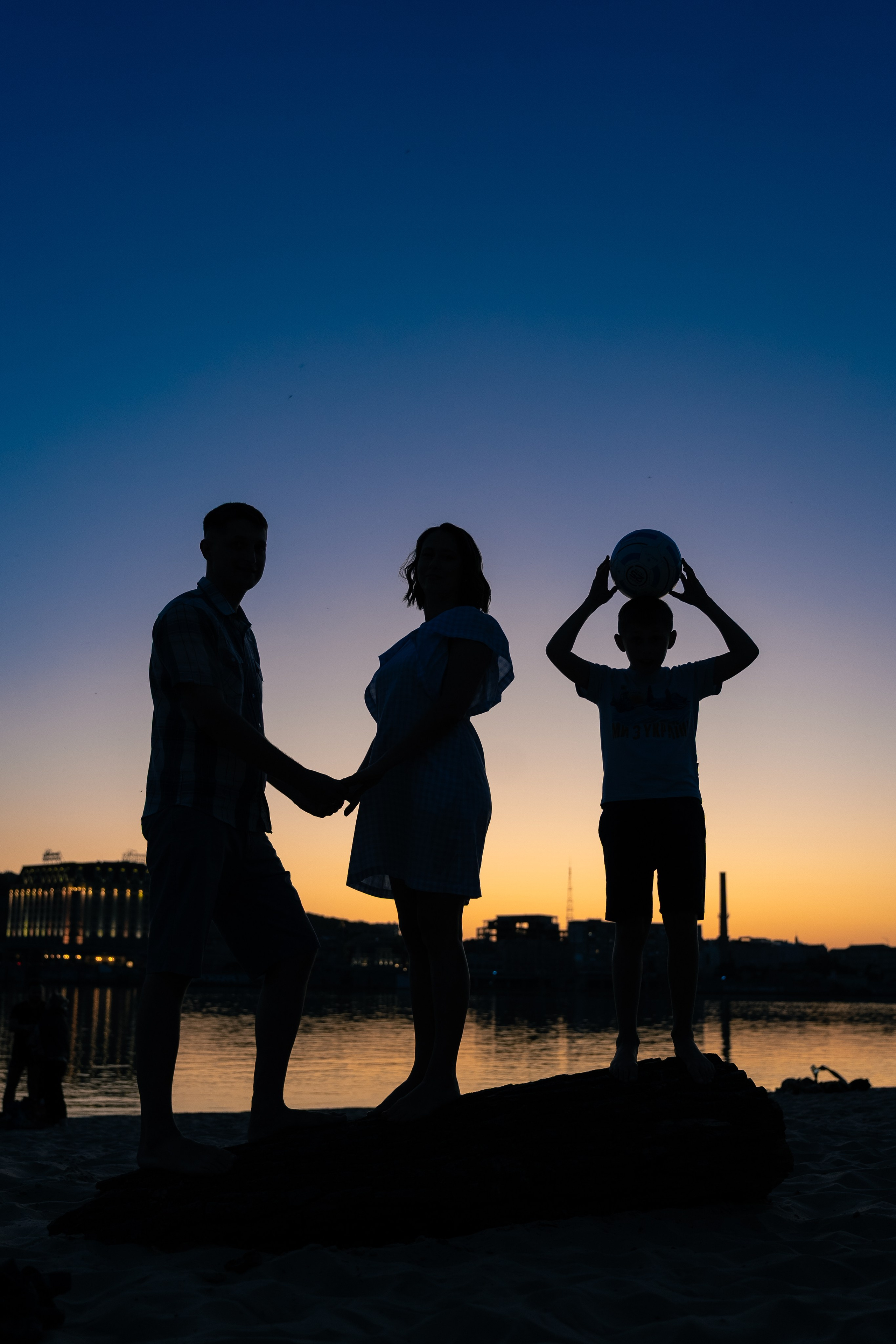 Сімейна фотосесія на Трухановому острові. Сімейний фотограф Київ Наталія Шкаврон