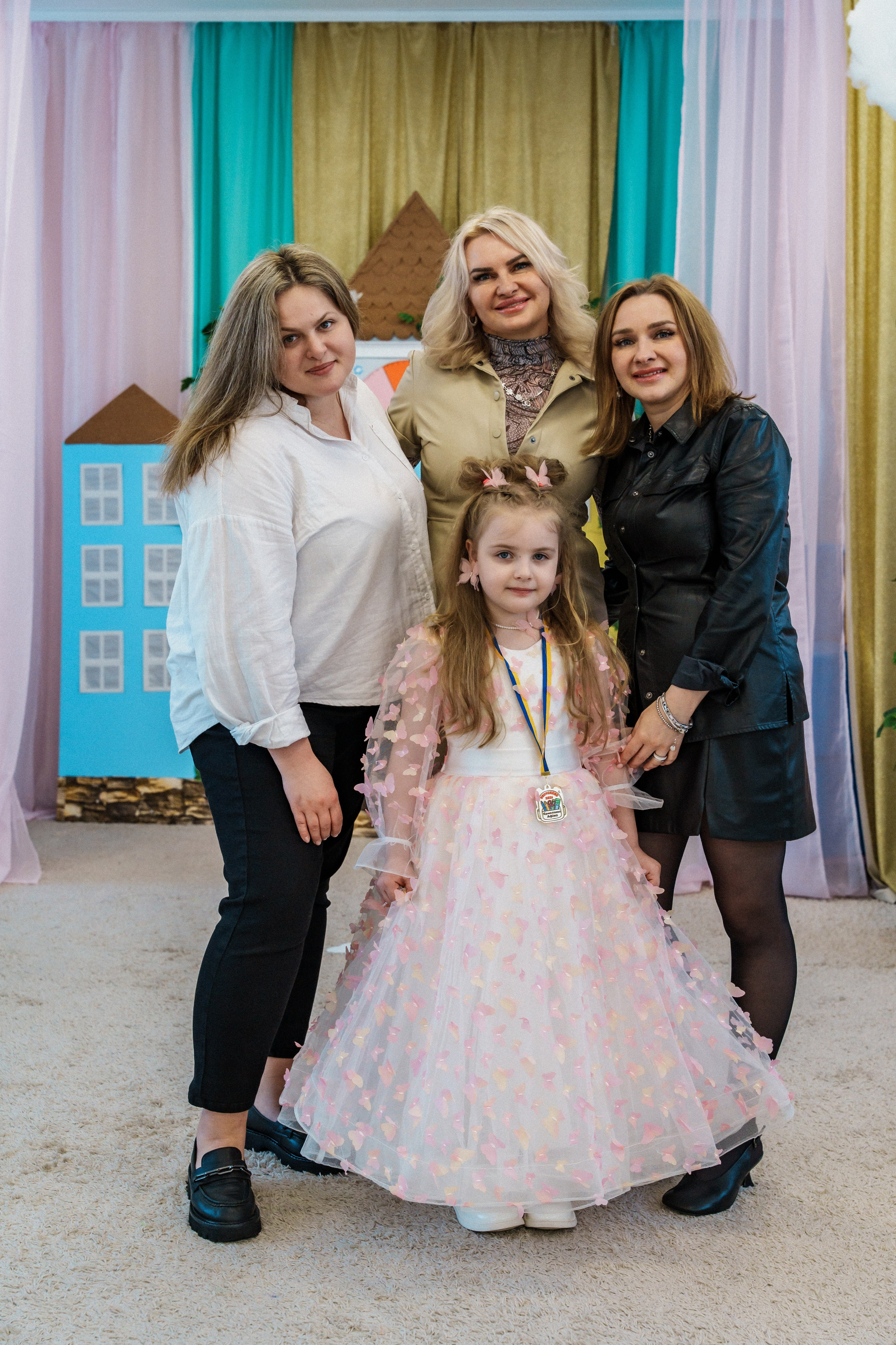 Випускний у садку. Сімейний фотограф Київ Наталія Шкаврон