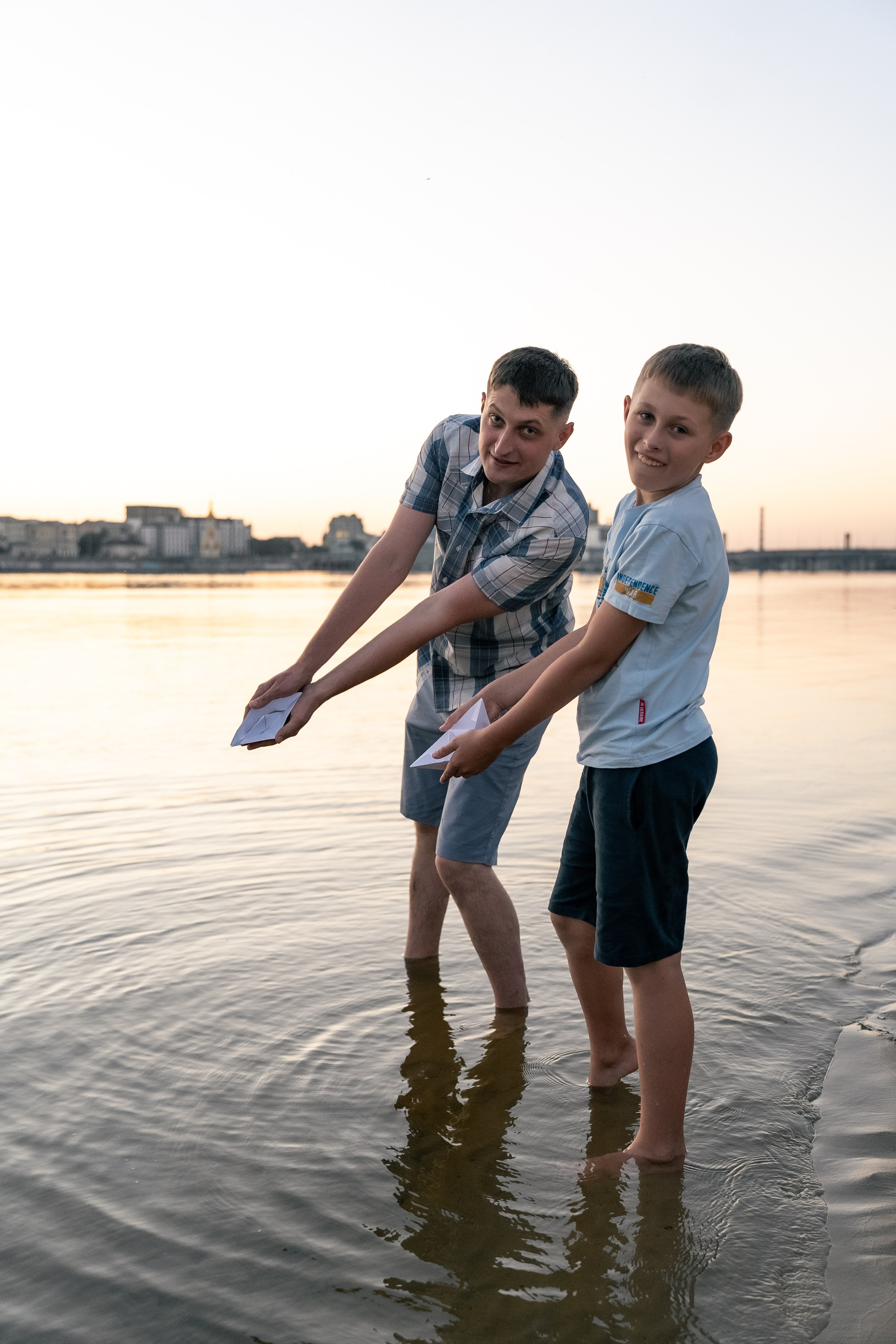 Сімейна фотосесія на Трухановому острові. Сімейний фотограф Київ Наталія Шкаврон