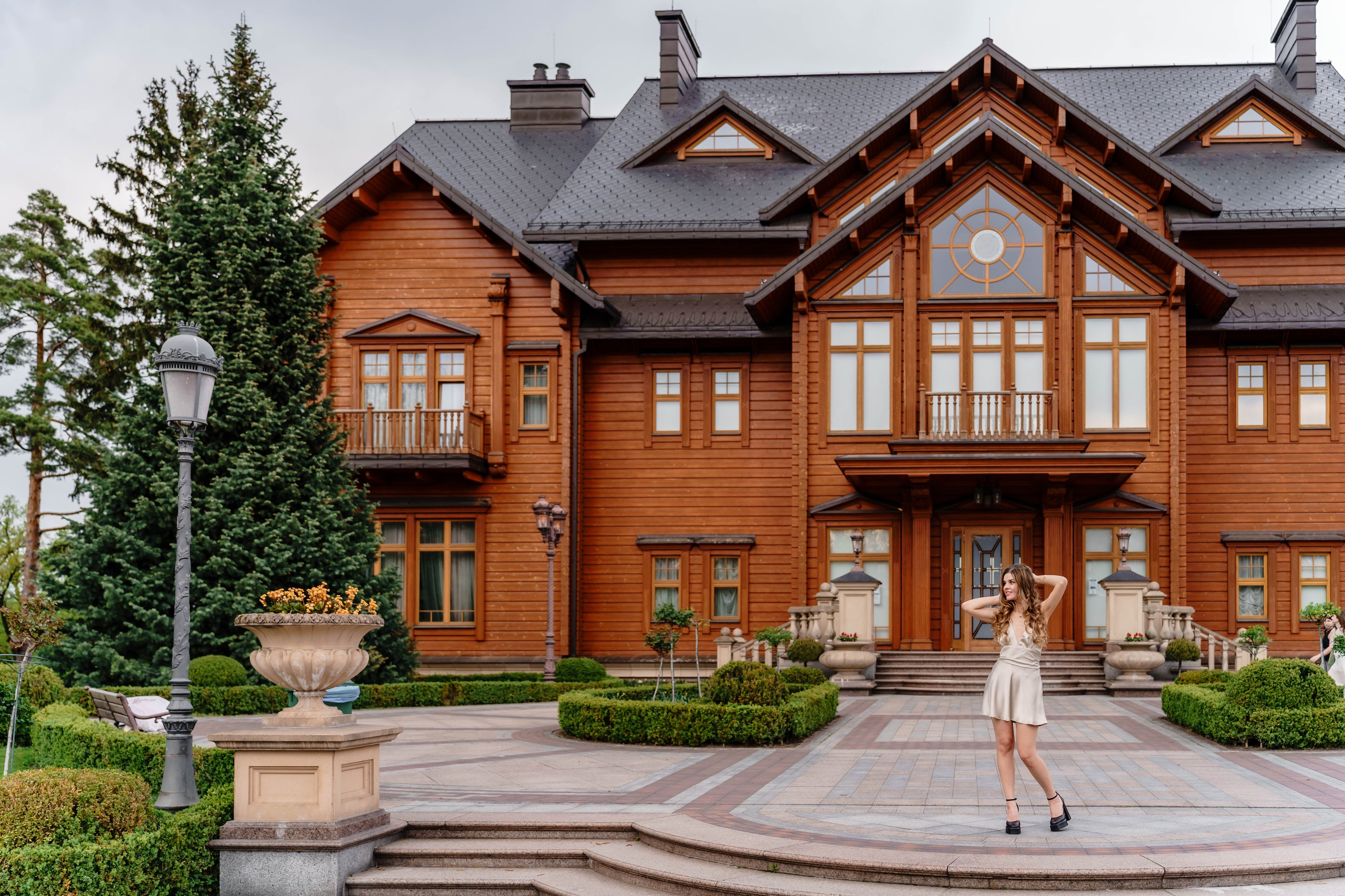 Фотосесія в сакурах. Family photographer in Kiev Natalia Shkavron