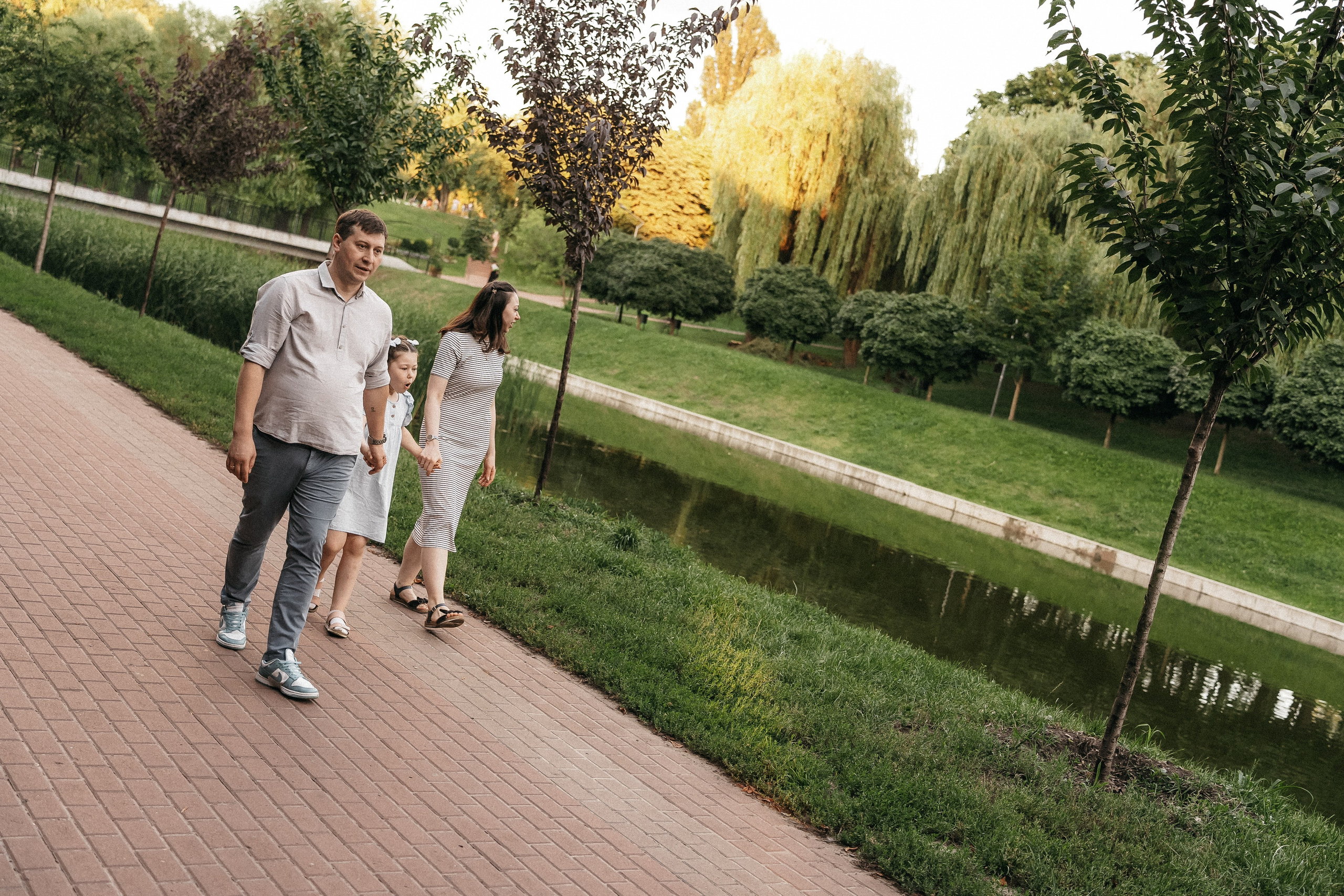 Сімейна фотосесія в парку. Сімейний фотограф Київ Наталія Шкаврон