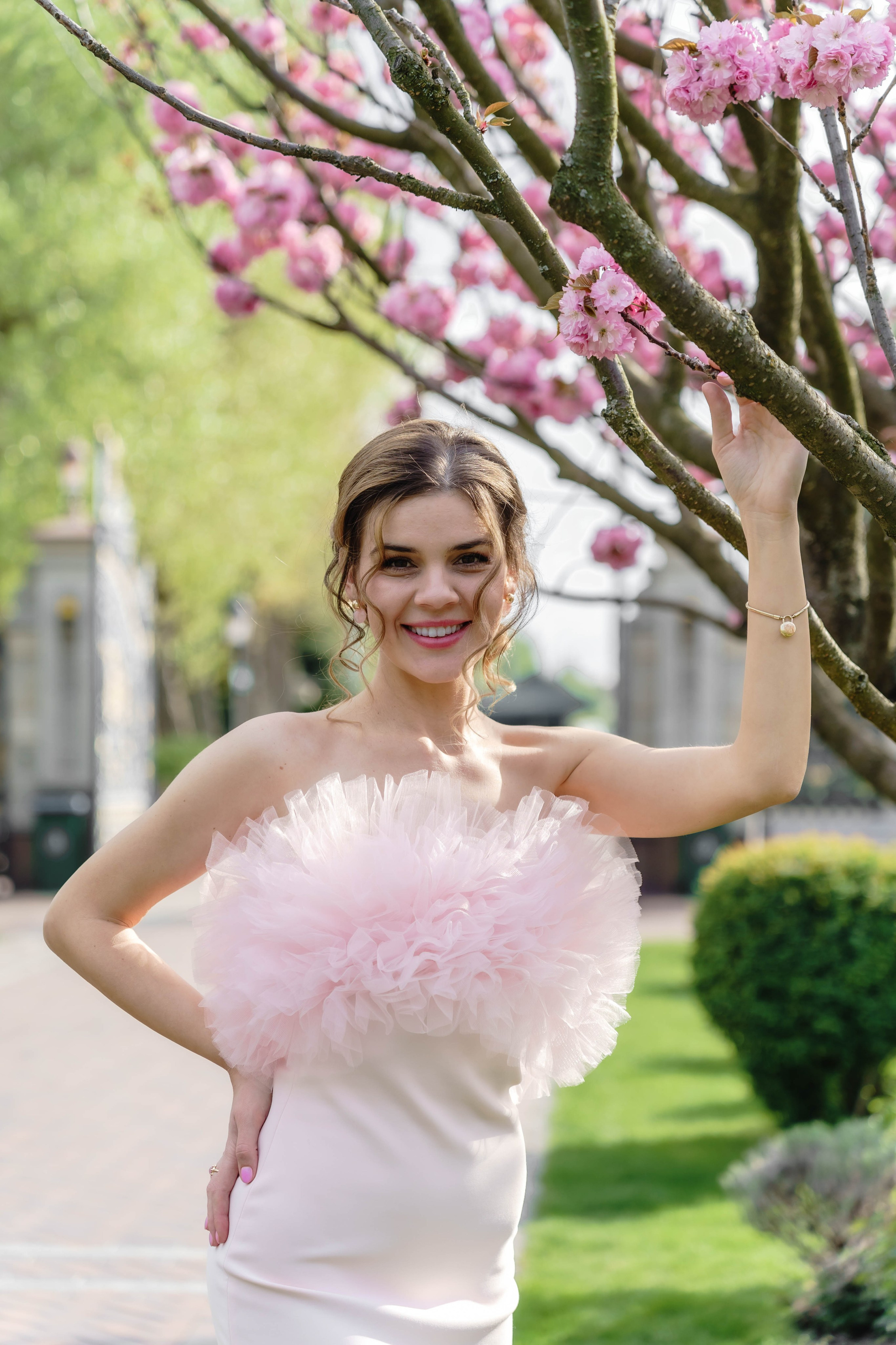 Фотосесія в сакурах. Family photographer in Kiev Natalia Shkavron