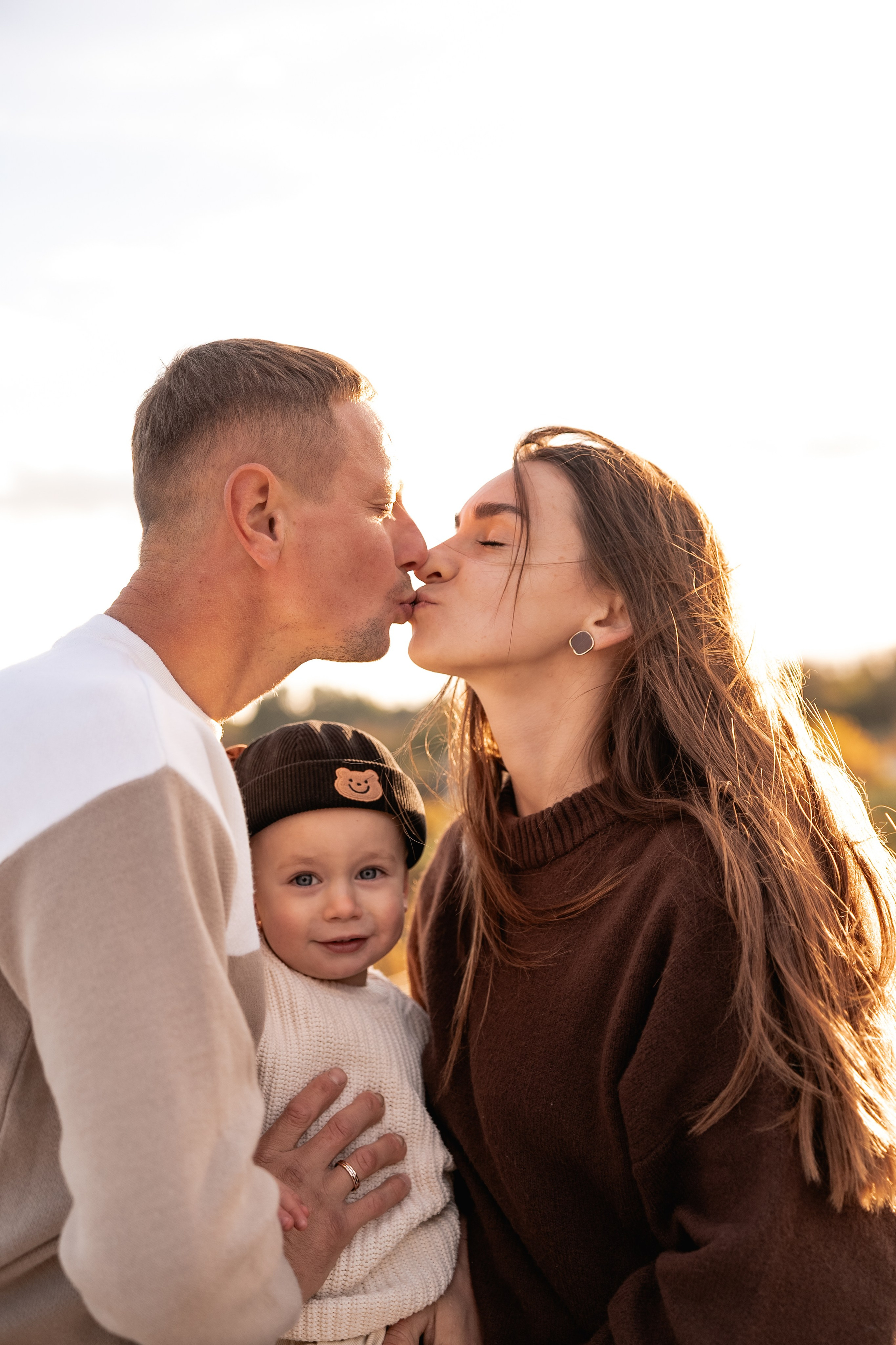 Сімейна фотосесія на кінній фермі. Family photographer in Kiev Natalia Shkavron